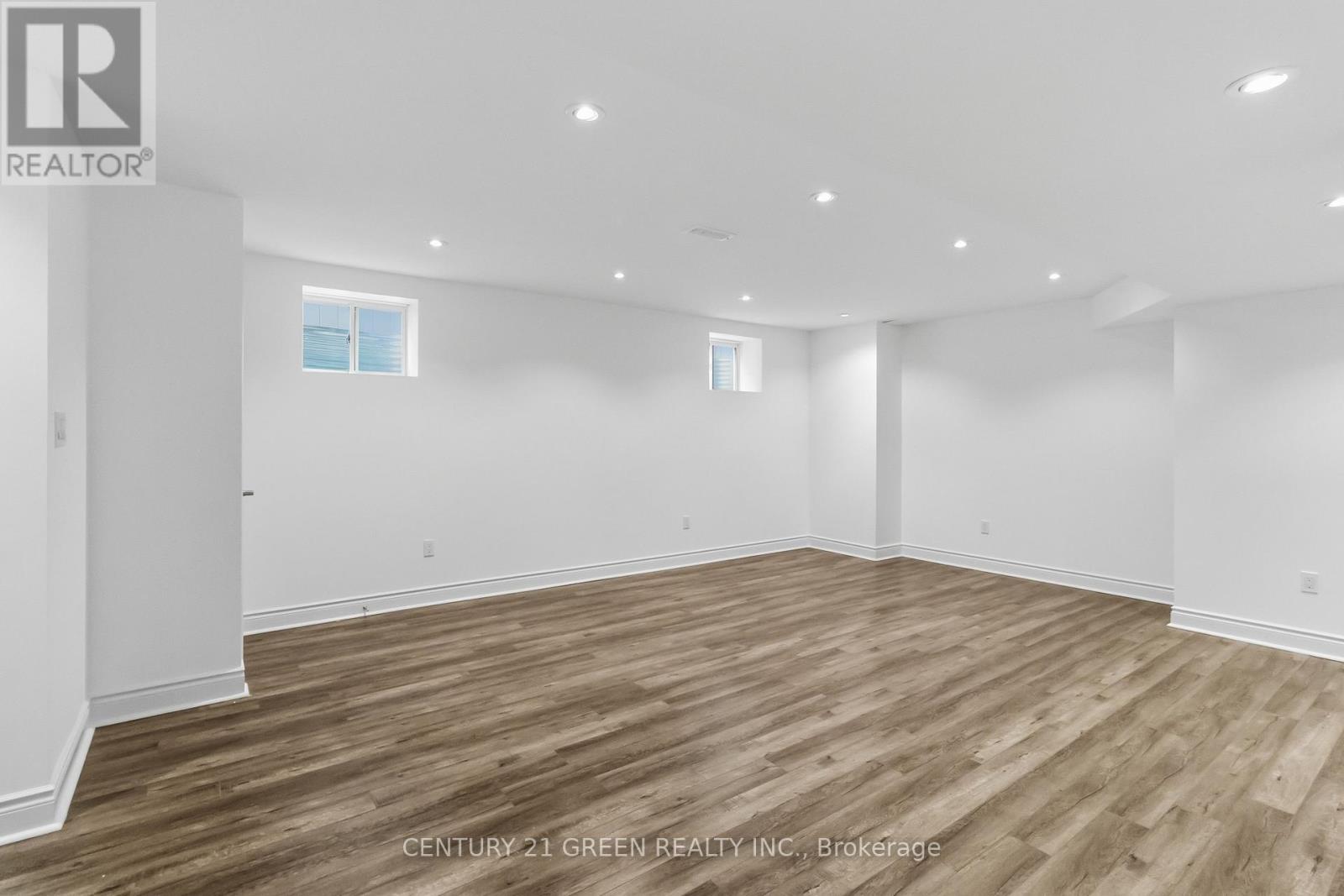 140 MAGNOLIA CRESCENT - 43
