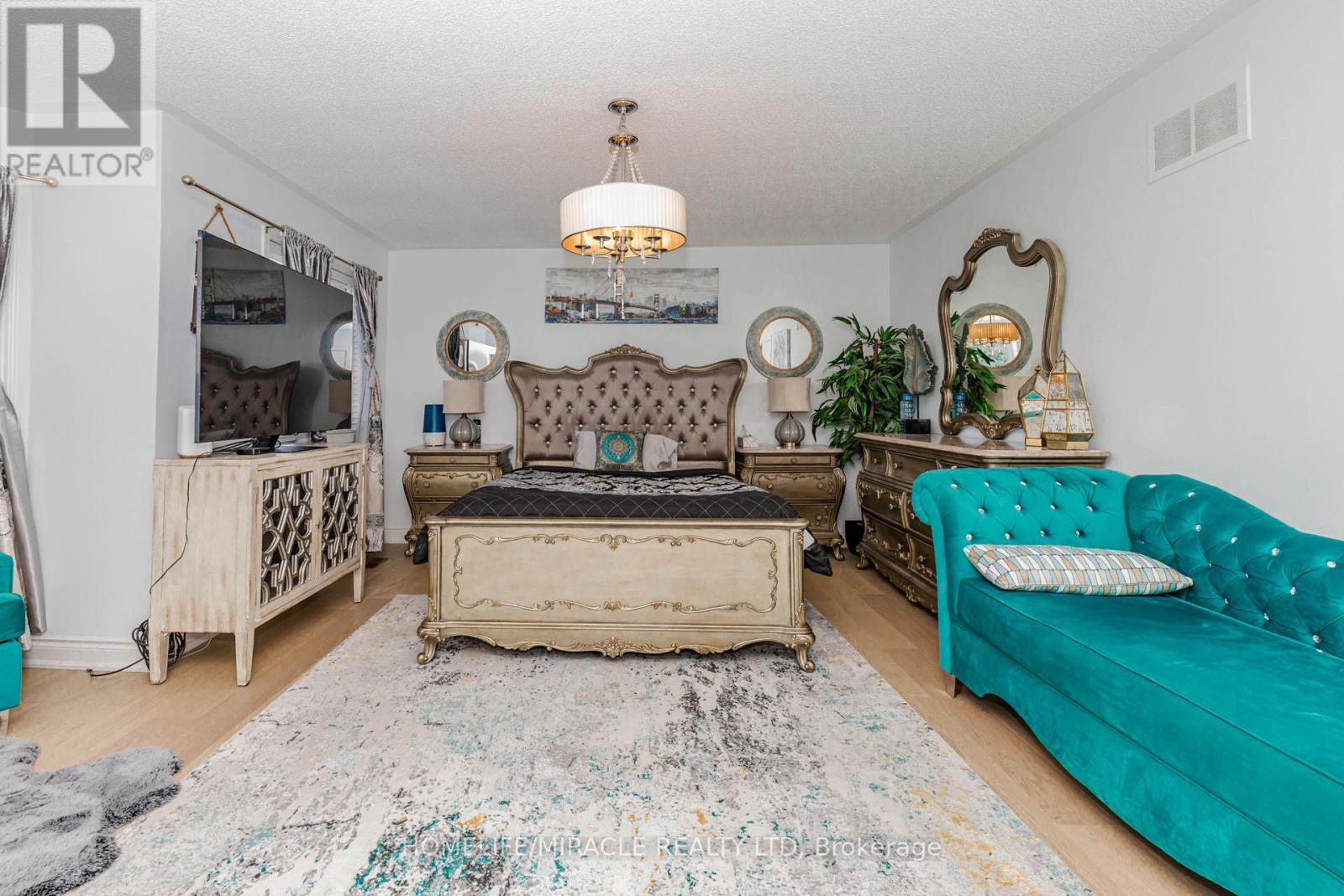 3339 CROMPTON CRESCENT - 25