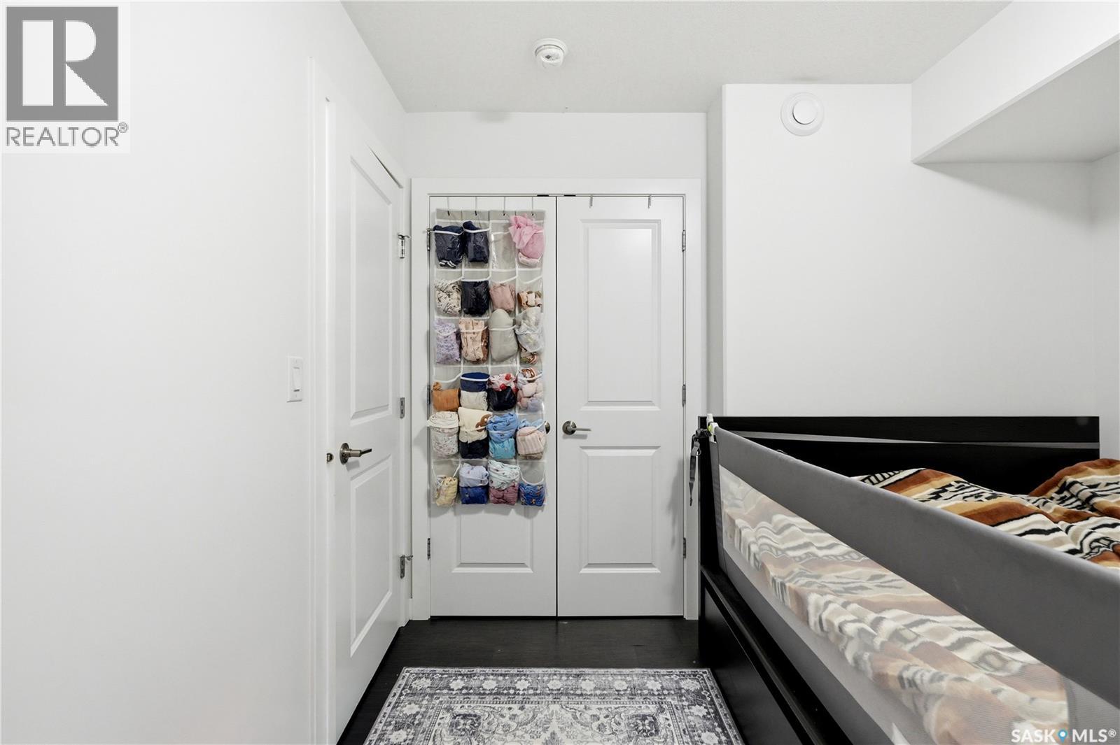 #5 401 L AVENUE S - 18