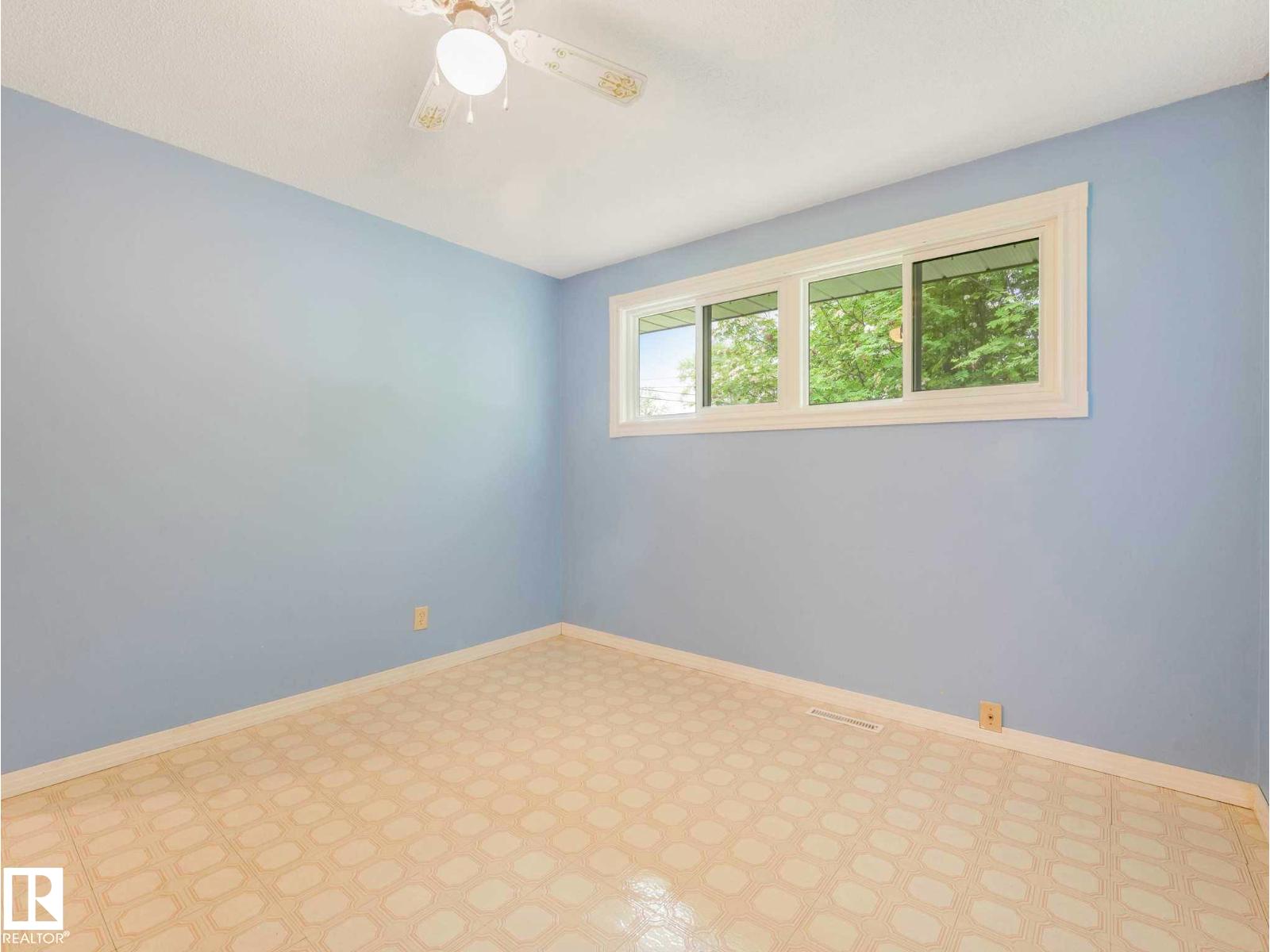 11 SALINA DR — photo 18
