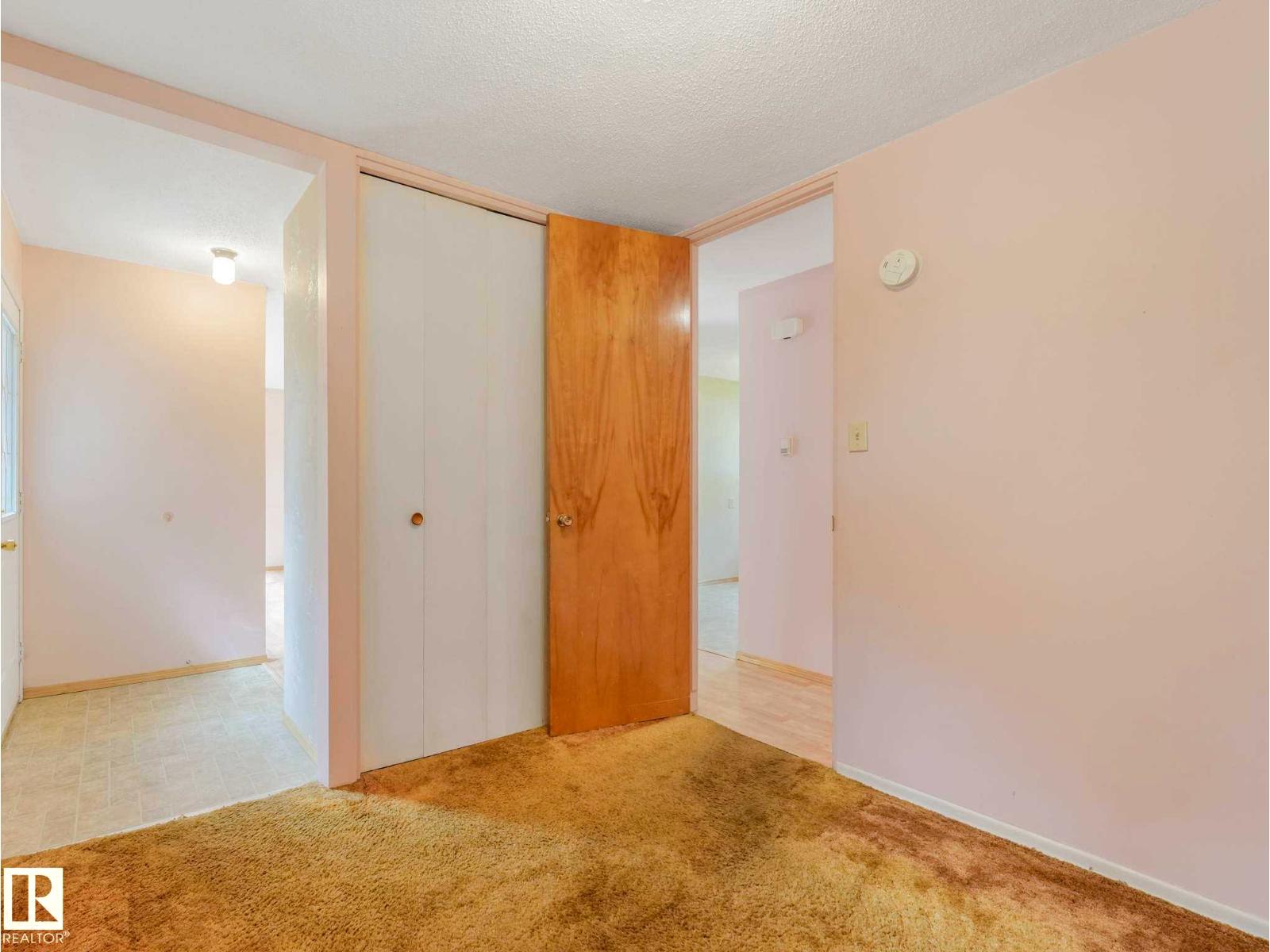 11 SALINA DR — photo 22