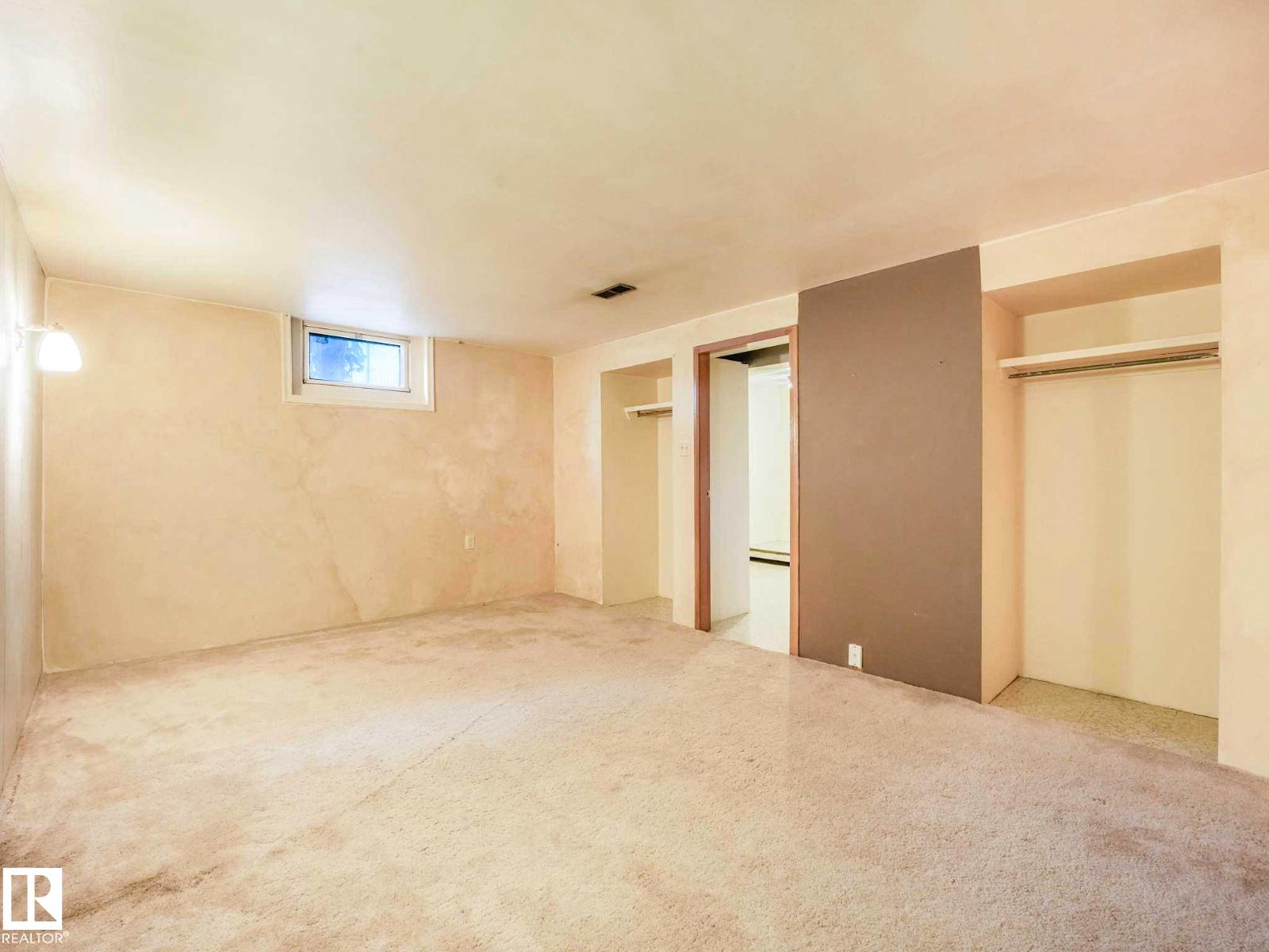 11 SALINA DR — photo 30