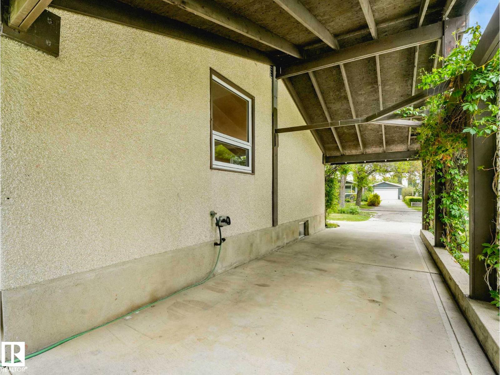 11 SALINA DR — photo 41