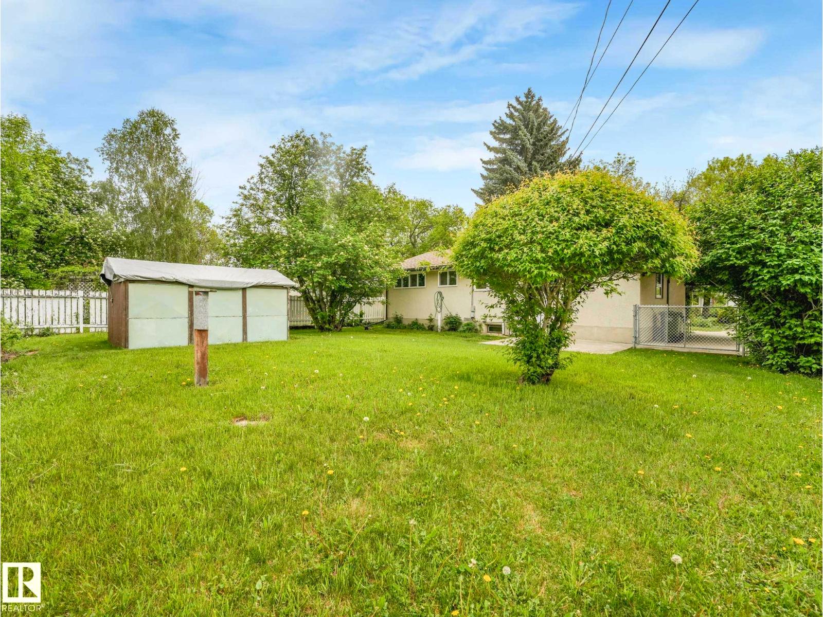 11 SALINA DR — photo 44