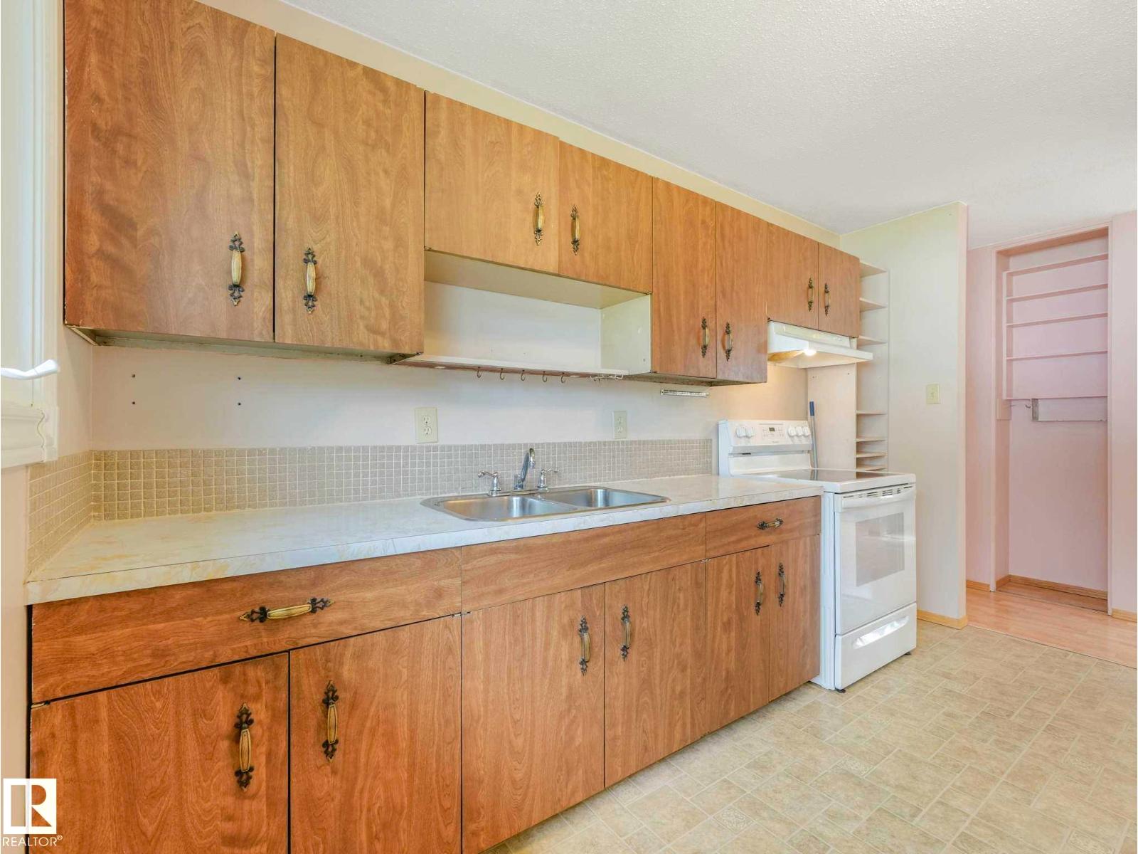 11 SALINA DR — photo 12