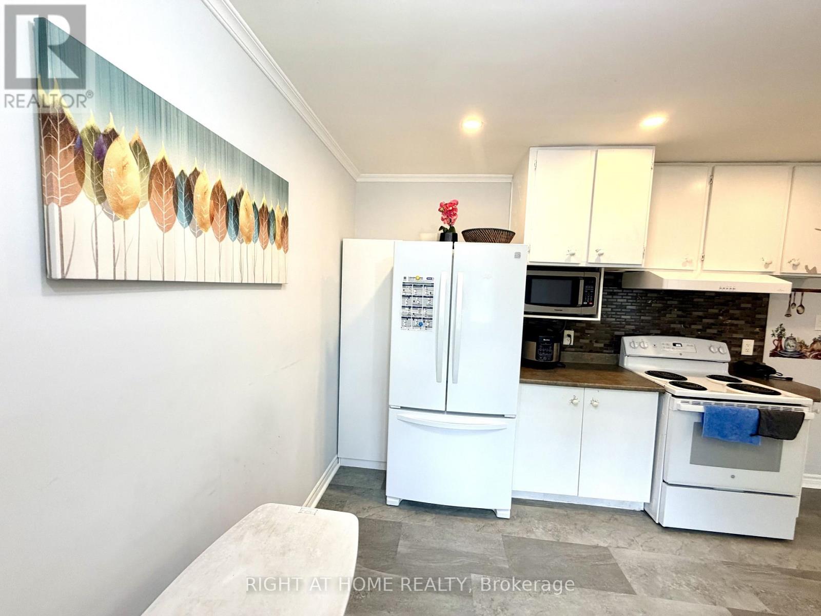 376 RIDGEWOOD CRESCENT - 16