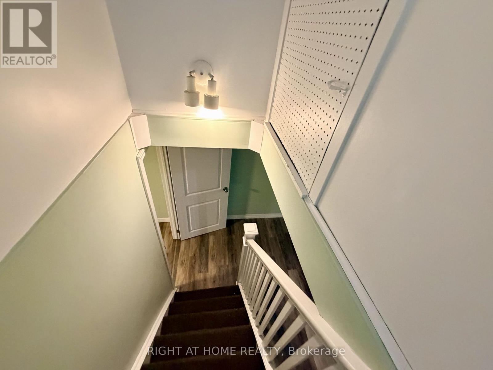 376 RIDGEWOOD CRESCENT - 36