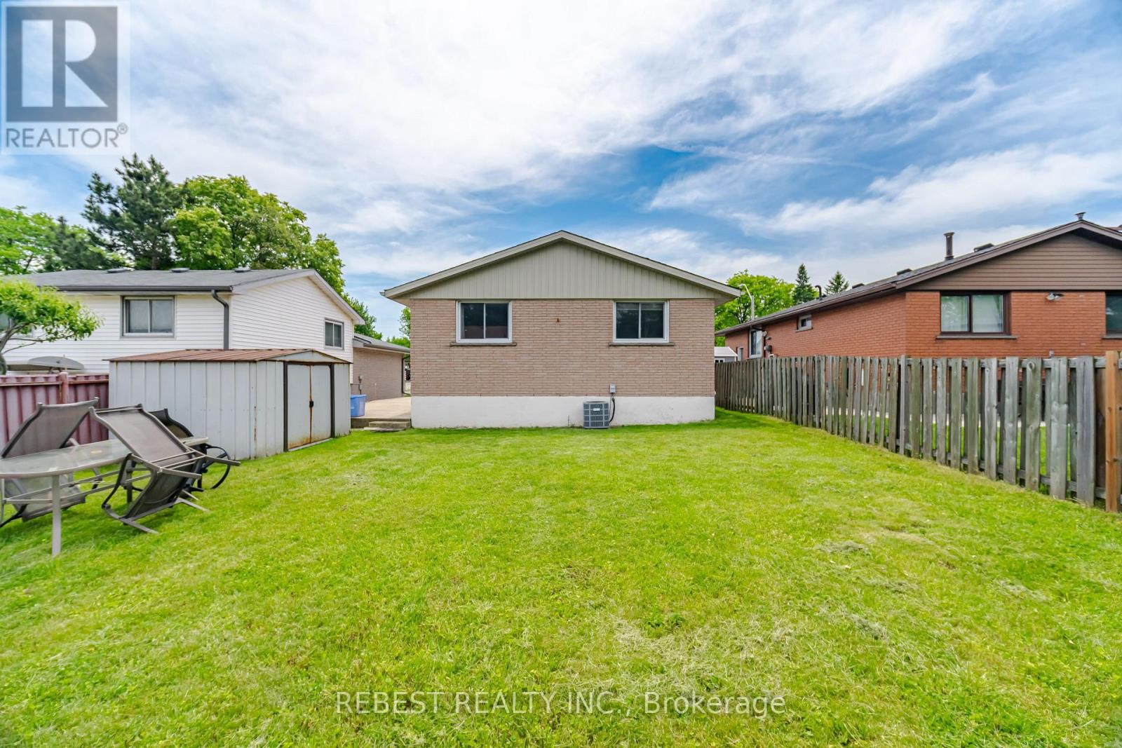 66 DARLINGTON DRIVE - 28