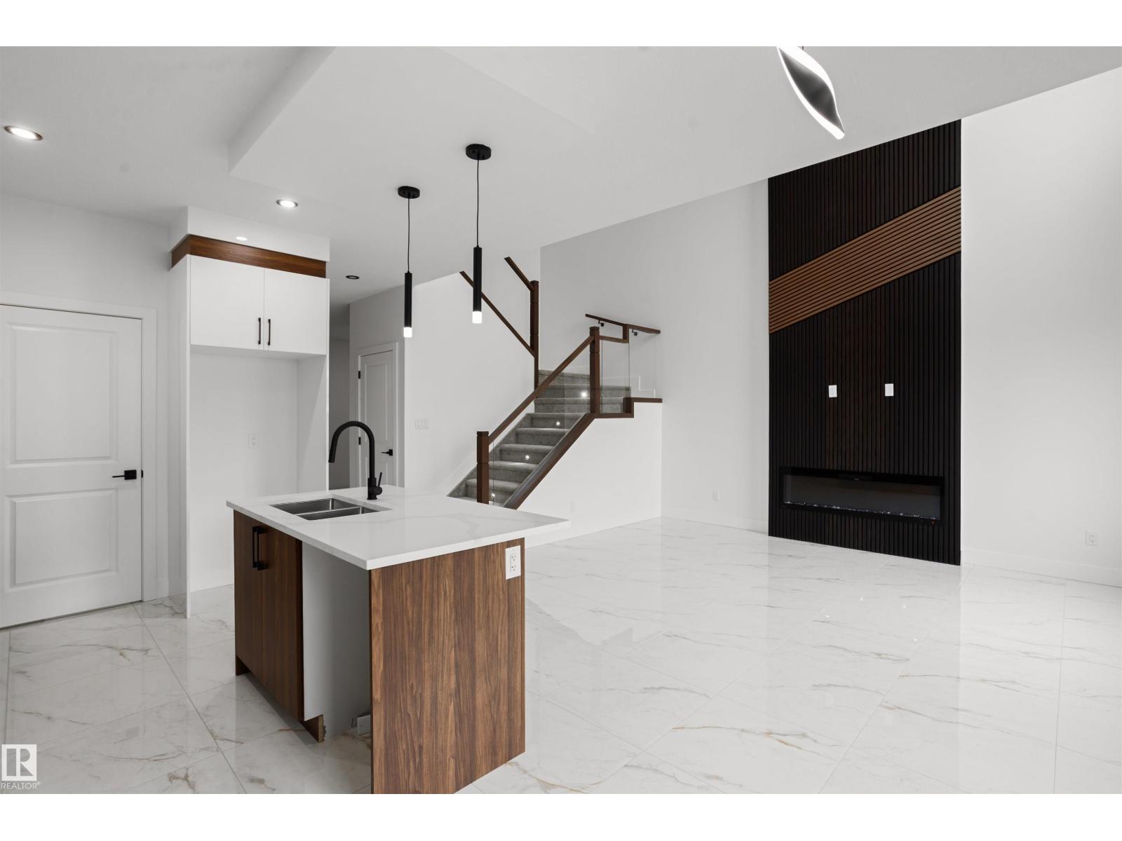 3034 7A AV SW — photo 14