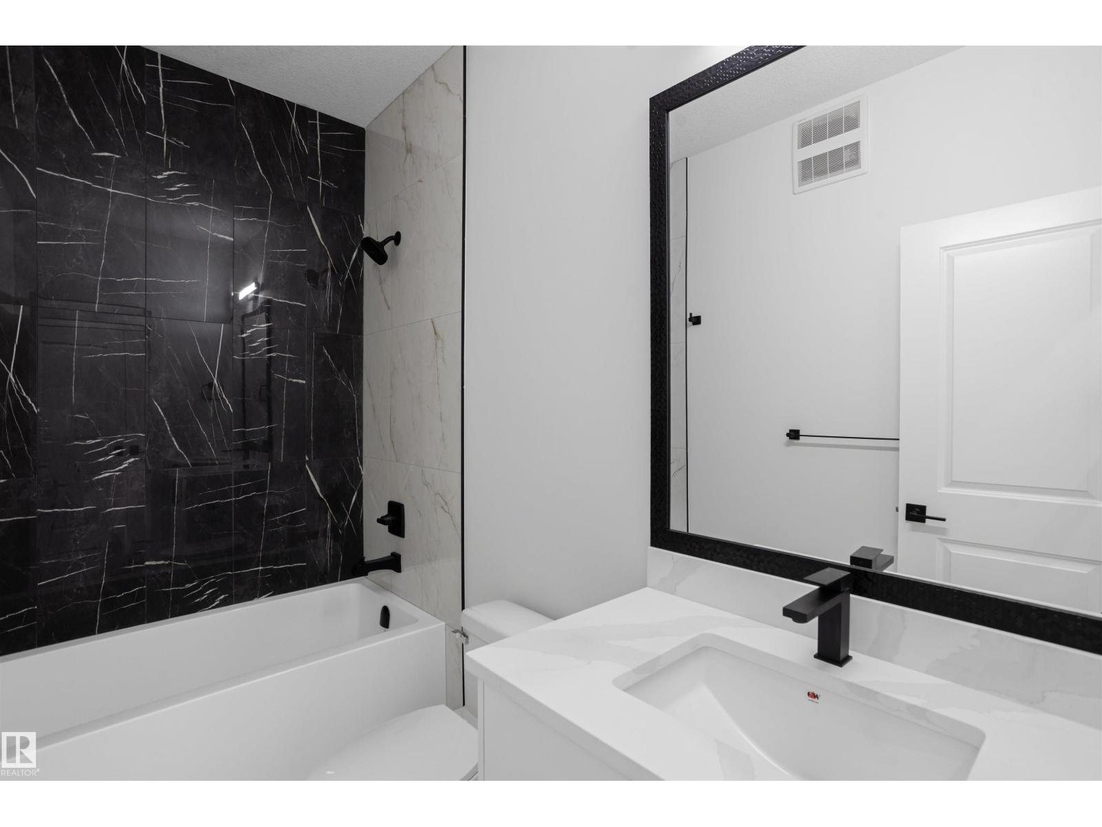 3034 7A AV SW — photo 33