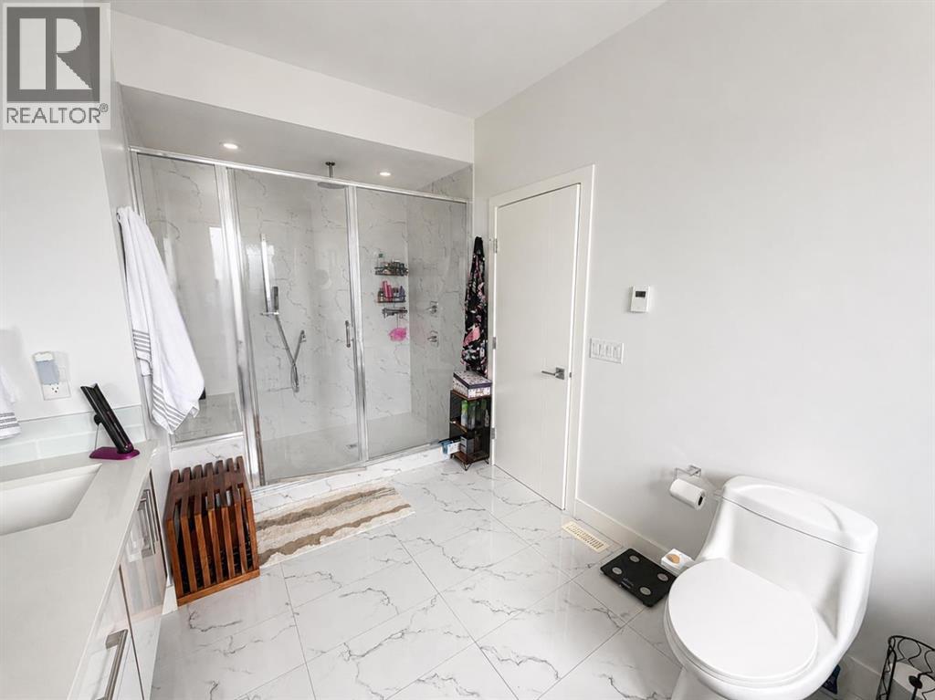5 pc Primary Ensuite