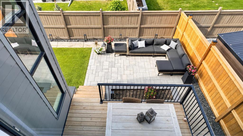 26 Bluerock Avenue SW - 35