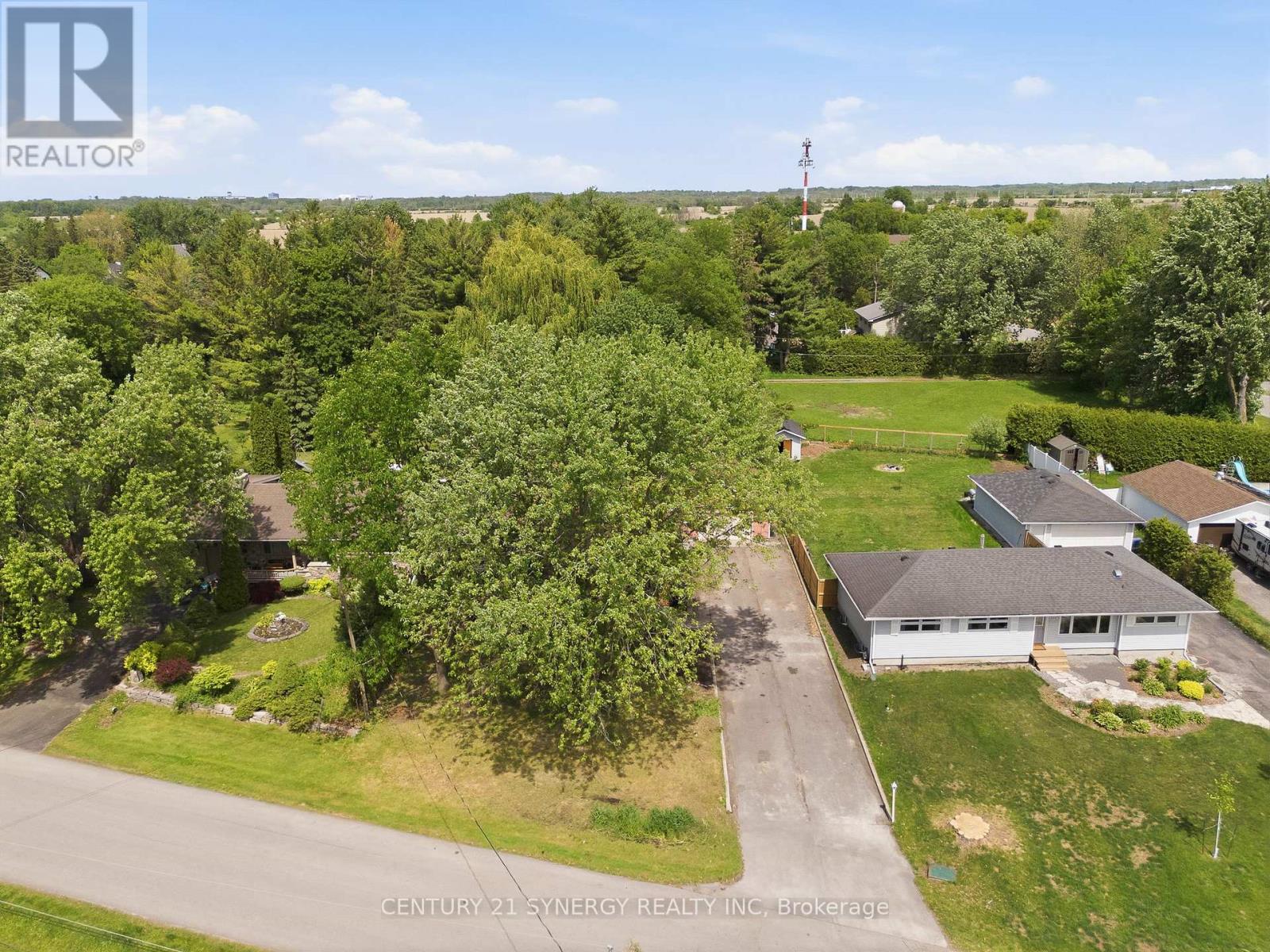 3941 SHIRLEY AVENUE - 33