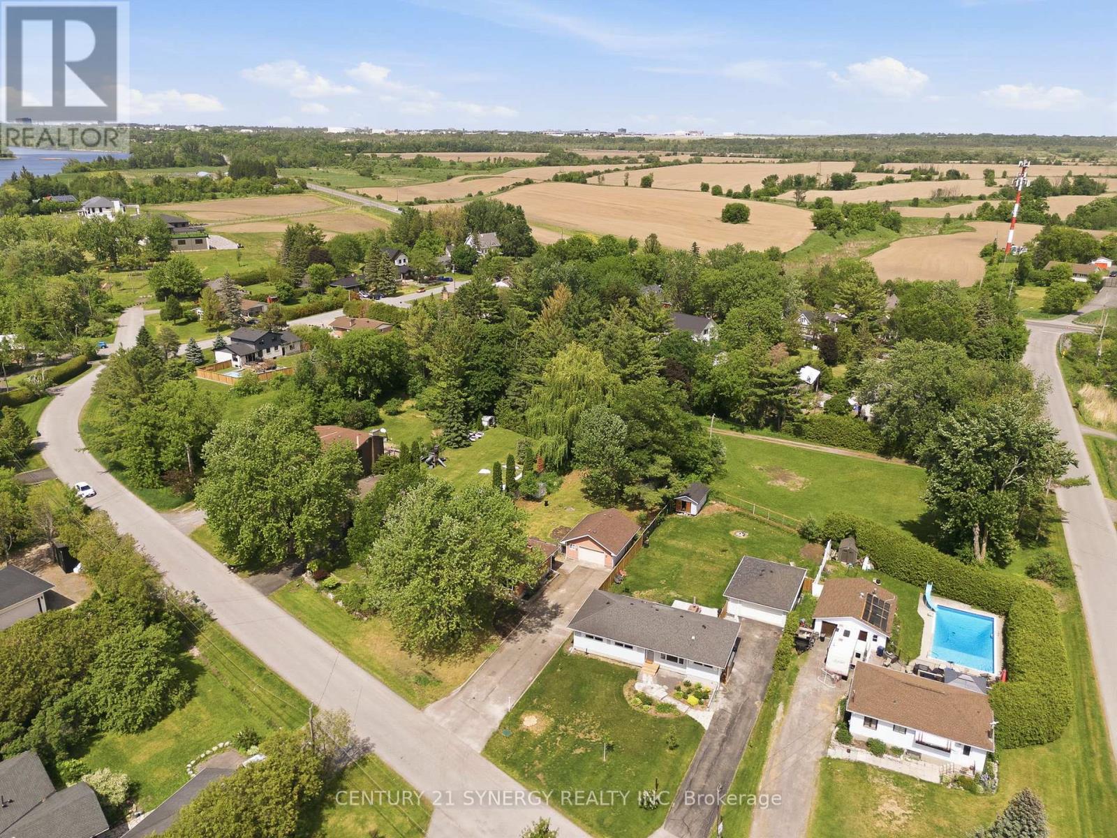 3941 SHIRLEY AVENUE - 34