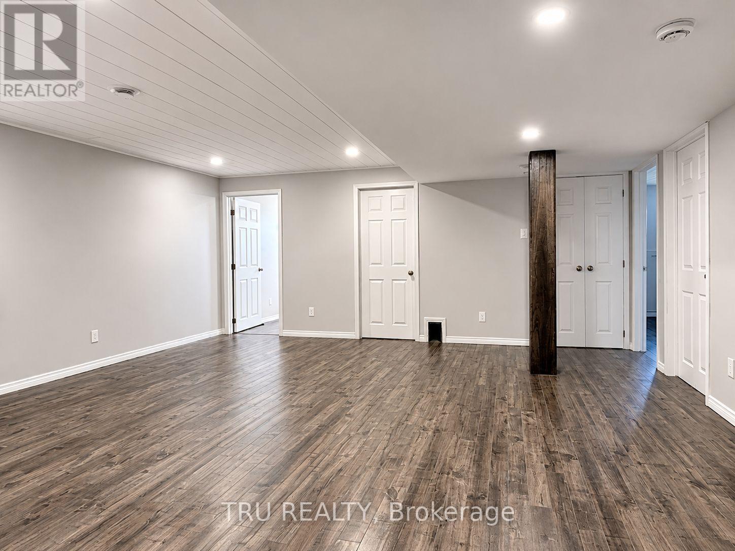 2315 LAVAL STREET - 20