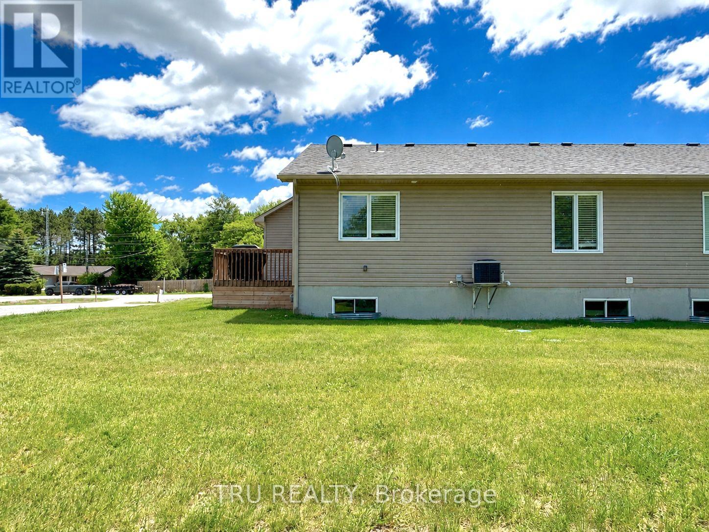 2315 LAVAL STREET - 32
