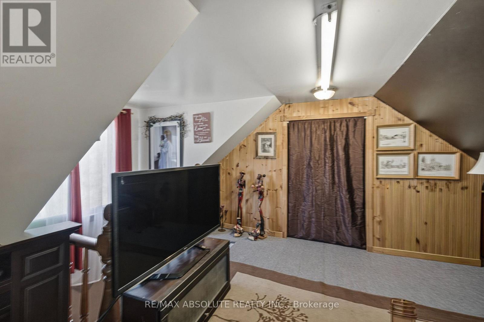 19 LEEDS STREET - 26