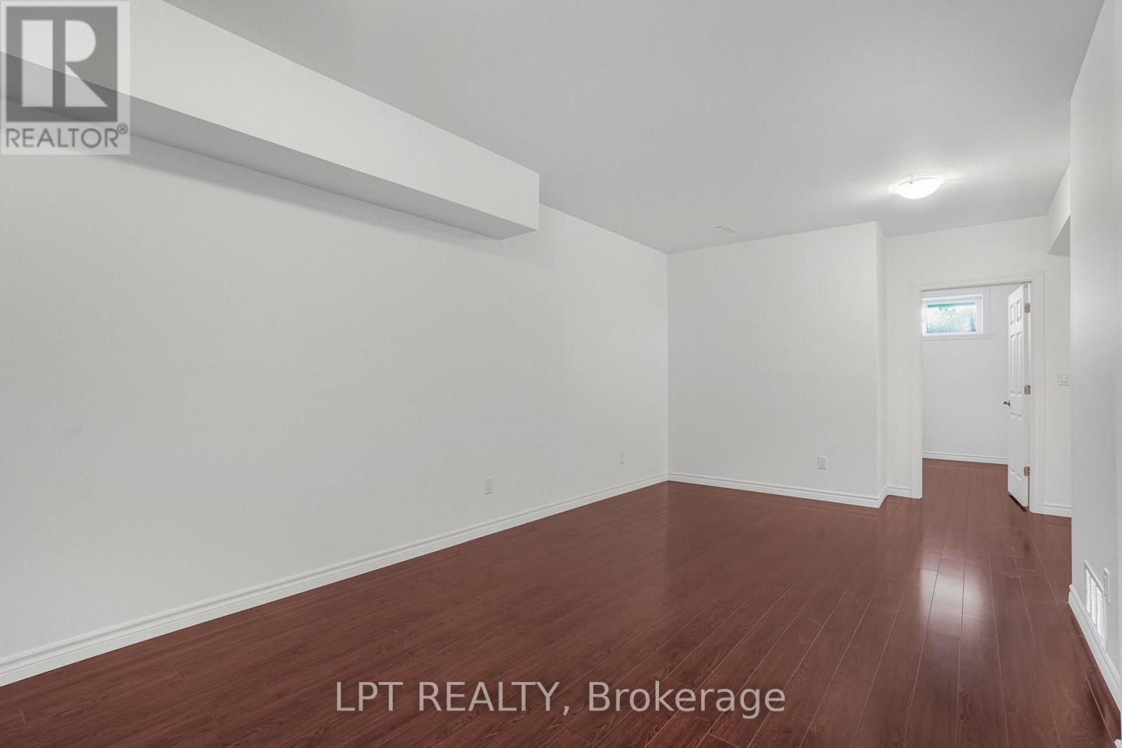 1041 JACYNTHE STREET - 21