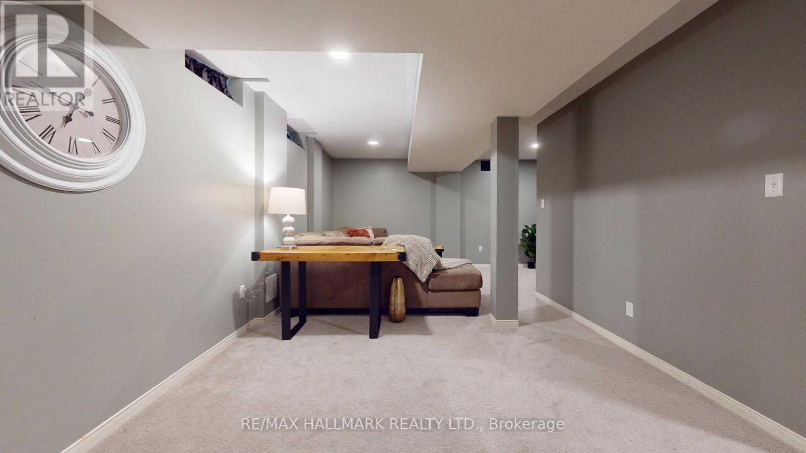 22 BAILEY PLACE - 27