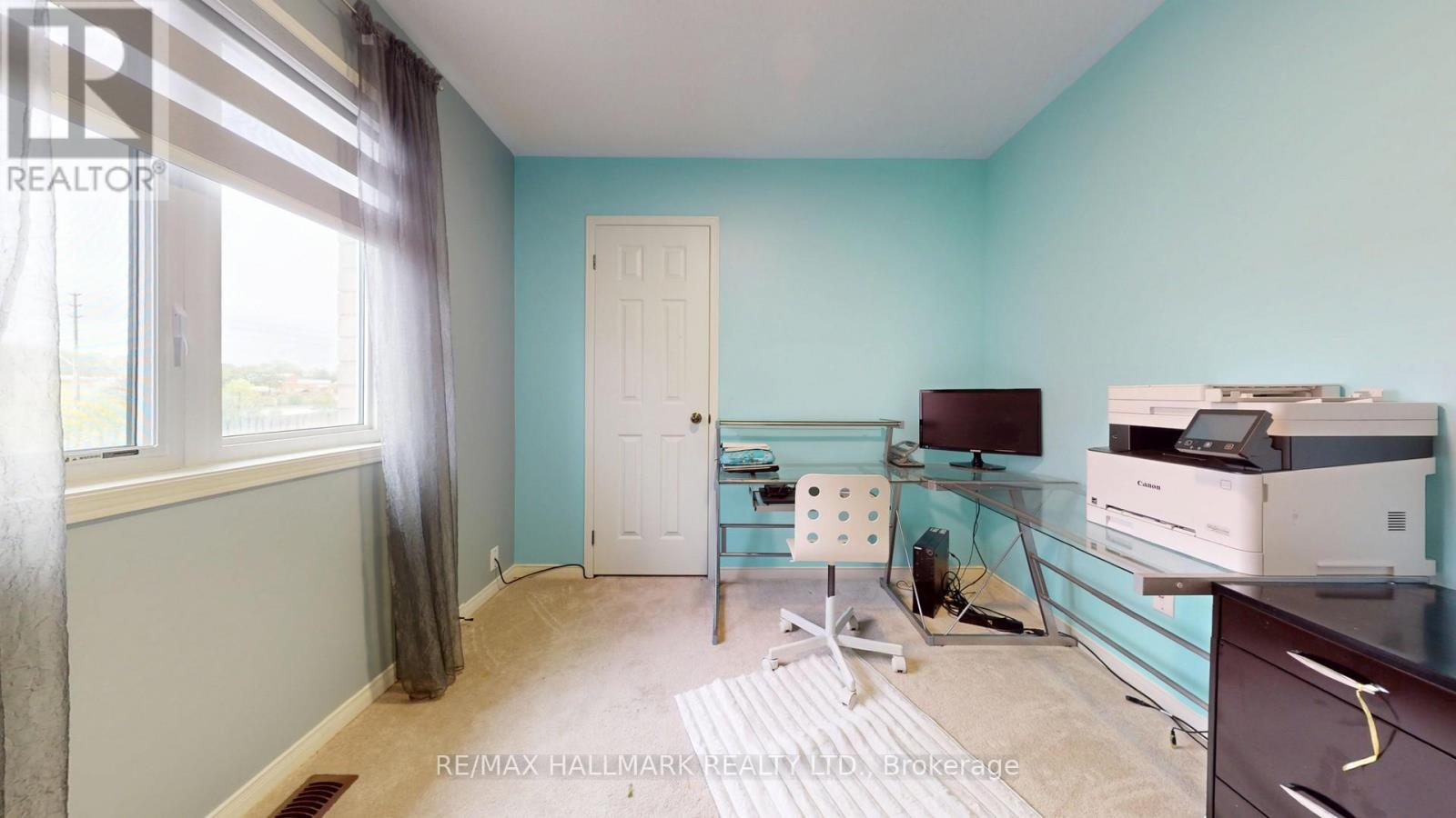 22 BAILEY PLACE - 23