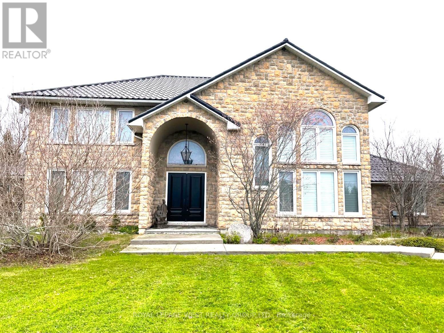 107 NAWAUTIN DRIVE S - 4