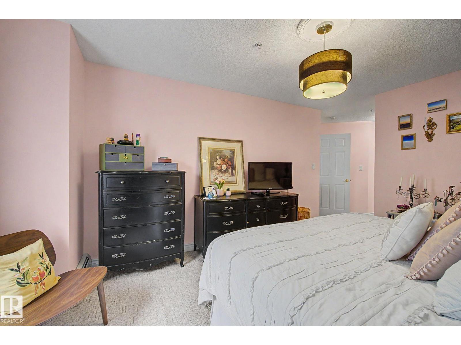 #308 10933 124 ST NW - 23
