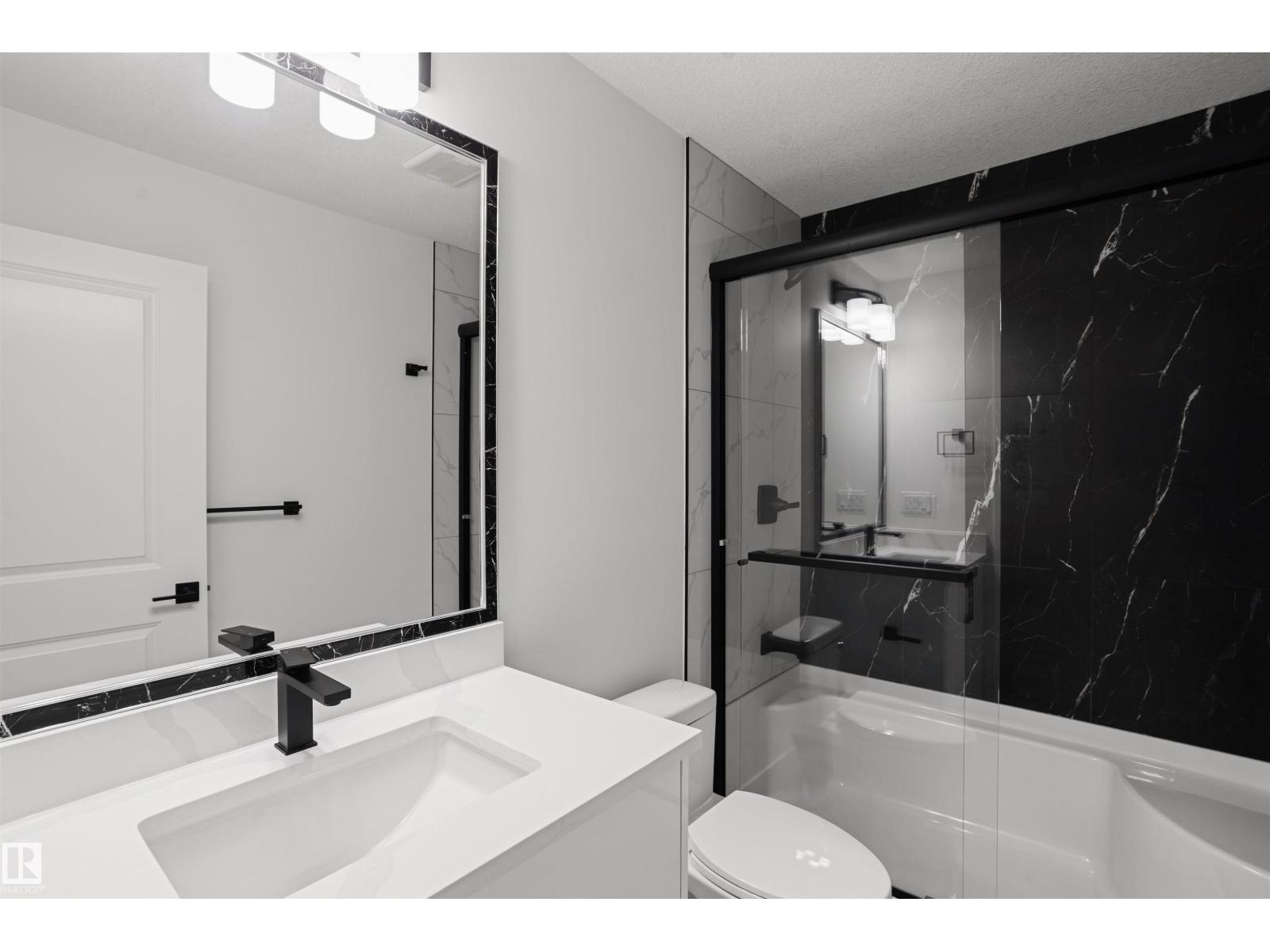 3026 7A AV SW — photo 8
