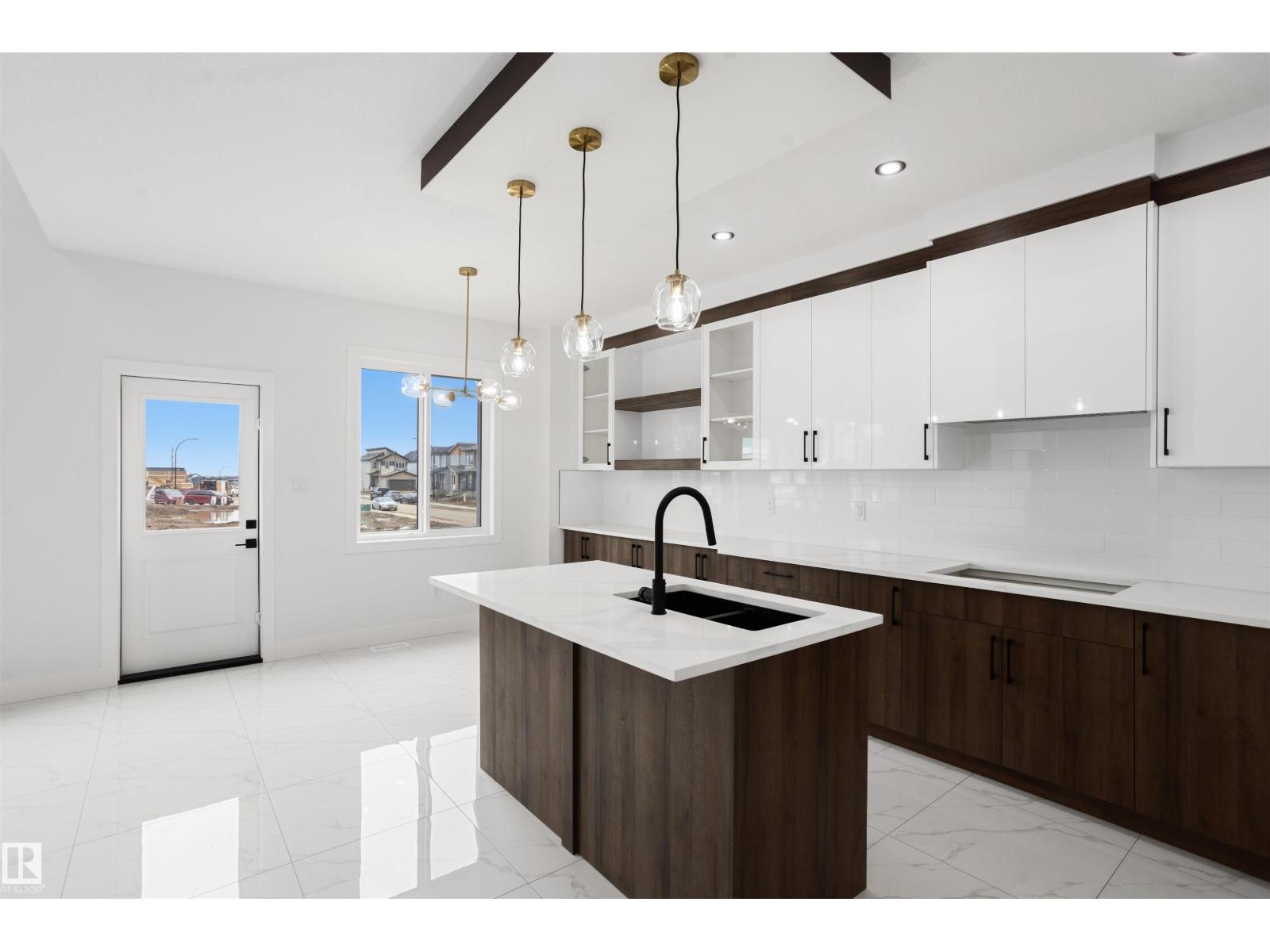 3026 7A AV SW — photo 9