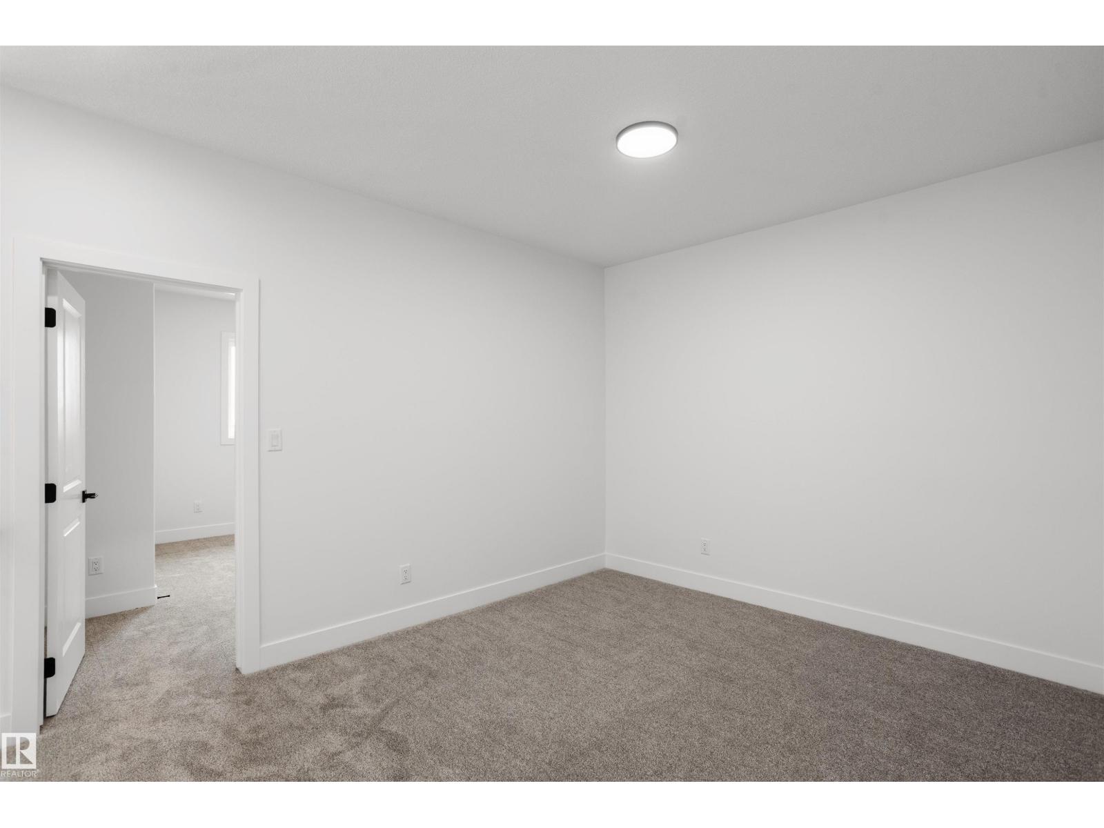 3026 7A AV SW — photo 22