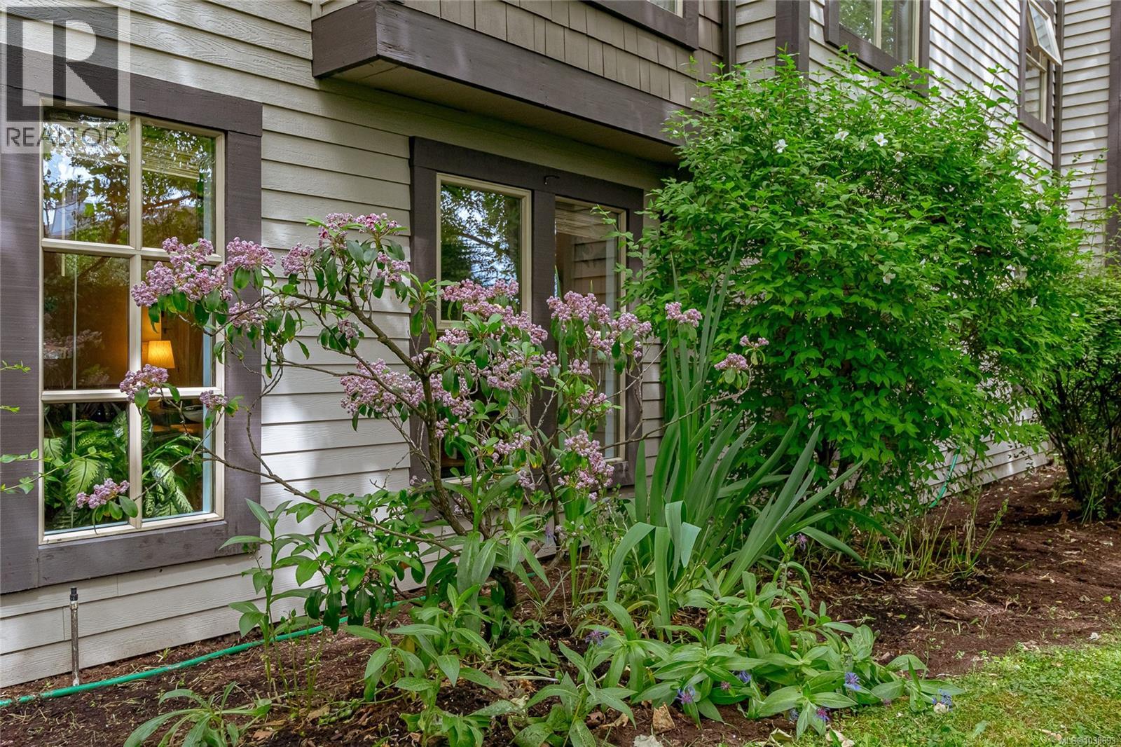 102 108 Gorge Road West, Saanich