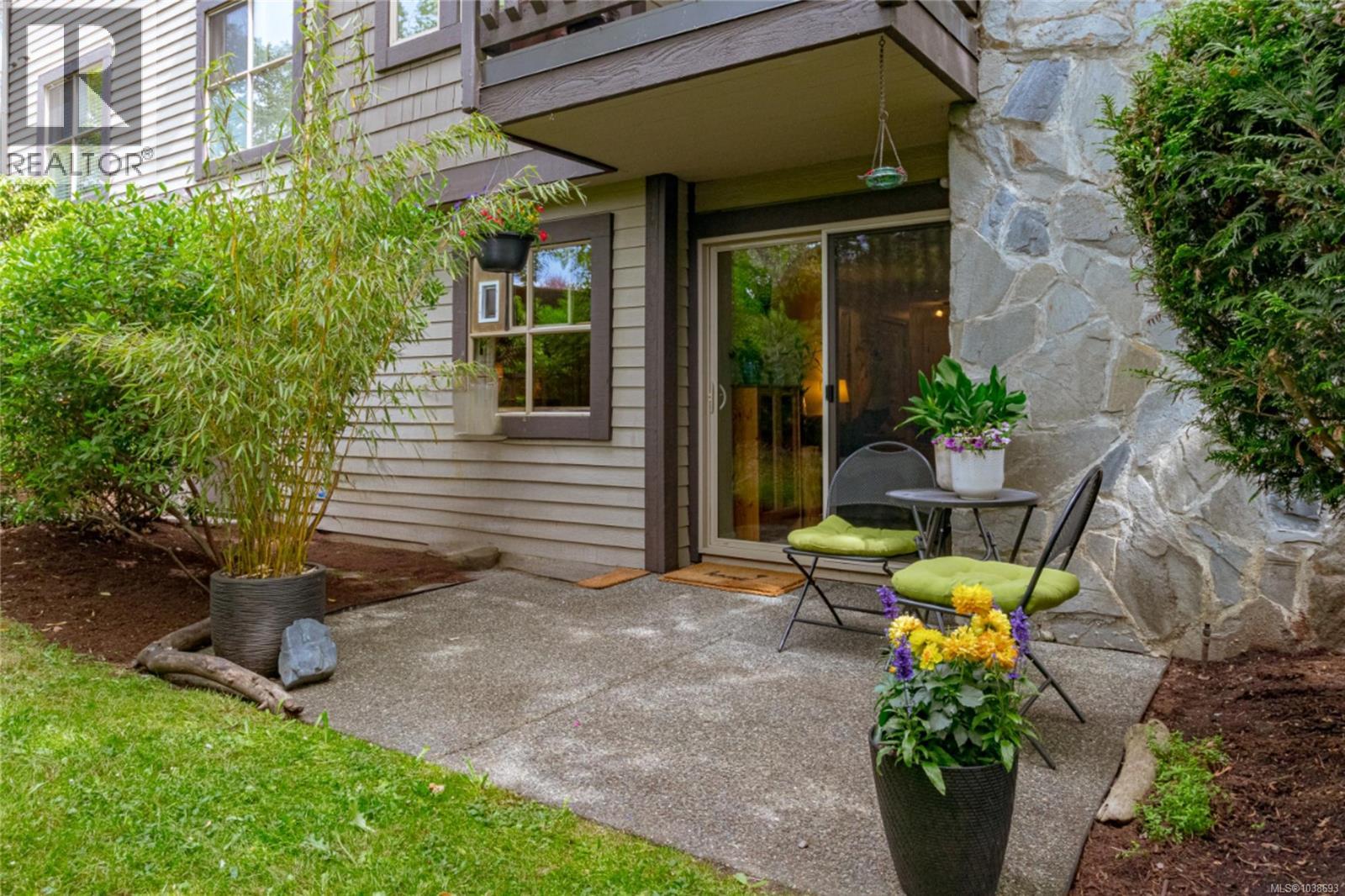 102 108 Gorge Road West, Saanich