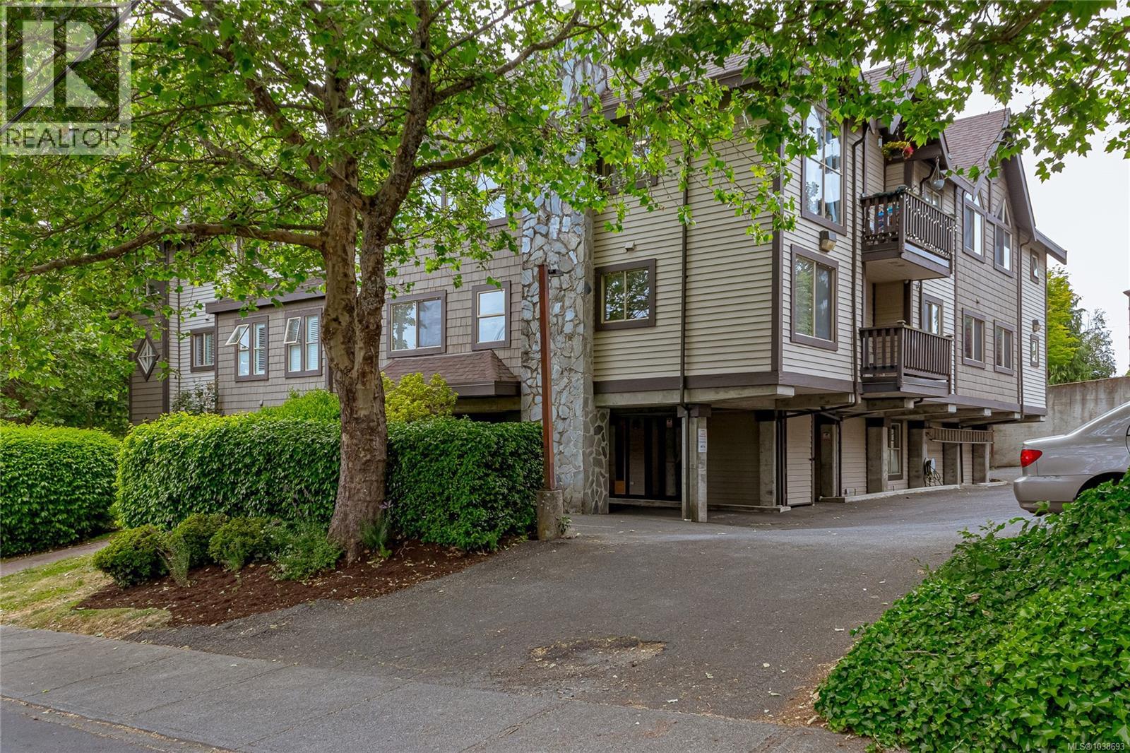 102 108 Gorge Road West, Saanich