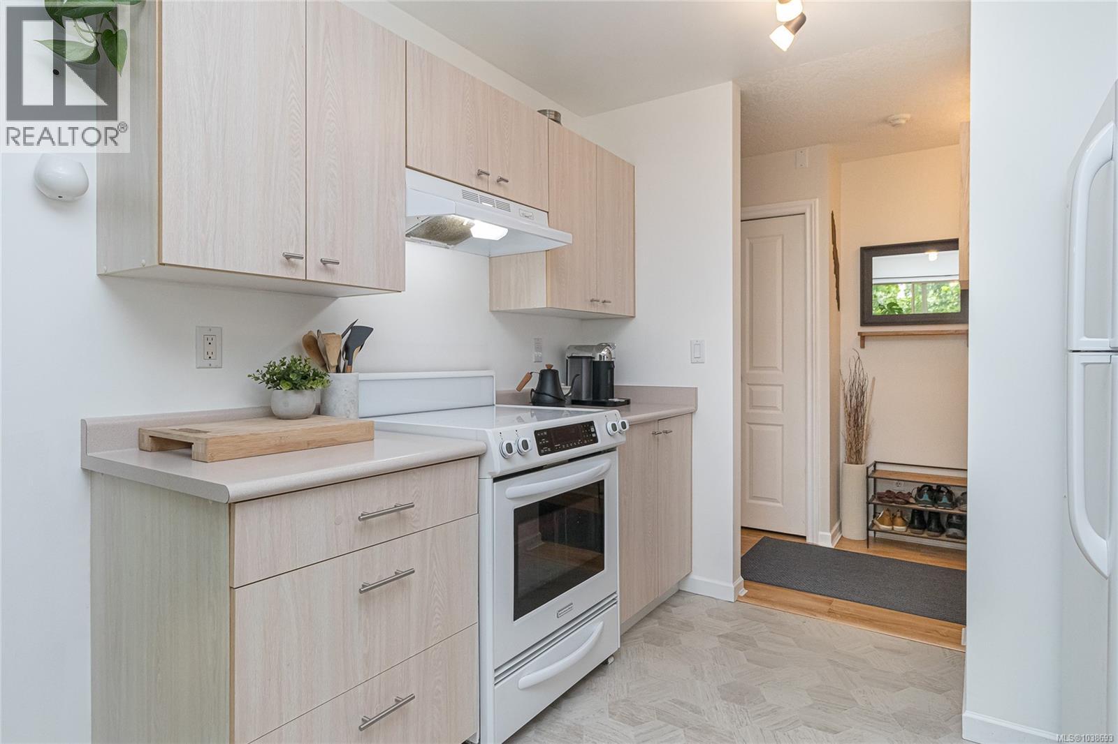 102 108 Gorge Road West, Saanich