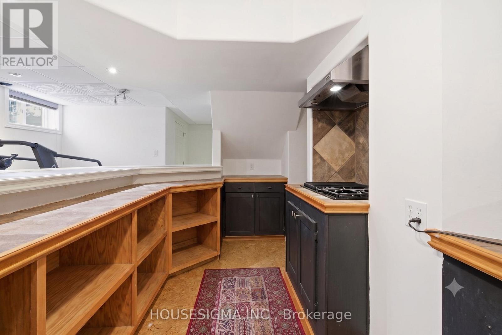 1 NEWPORT LANE - 23