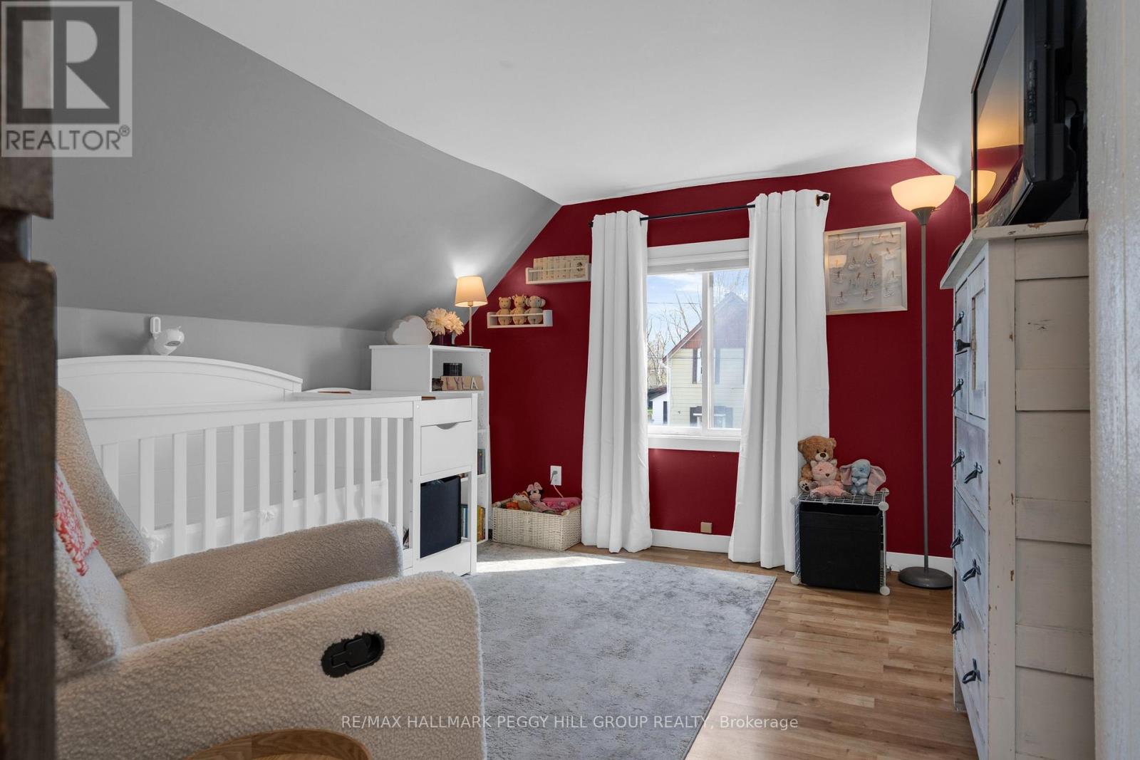 307 MILLARD STREET - 15