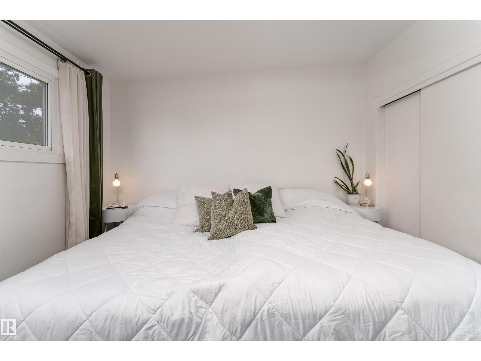 7107 87 AV NW — photo 16