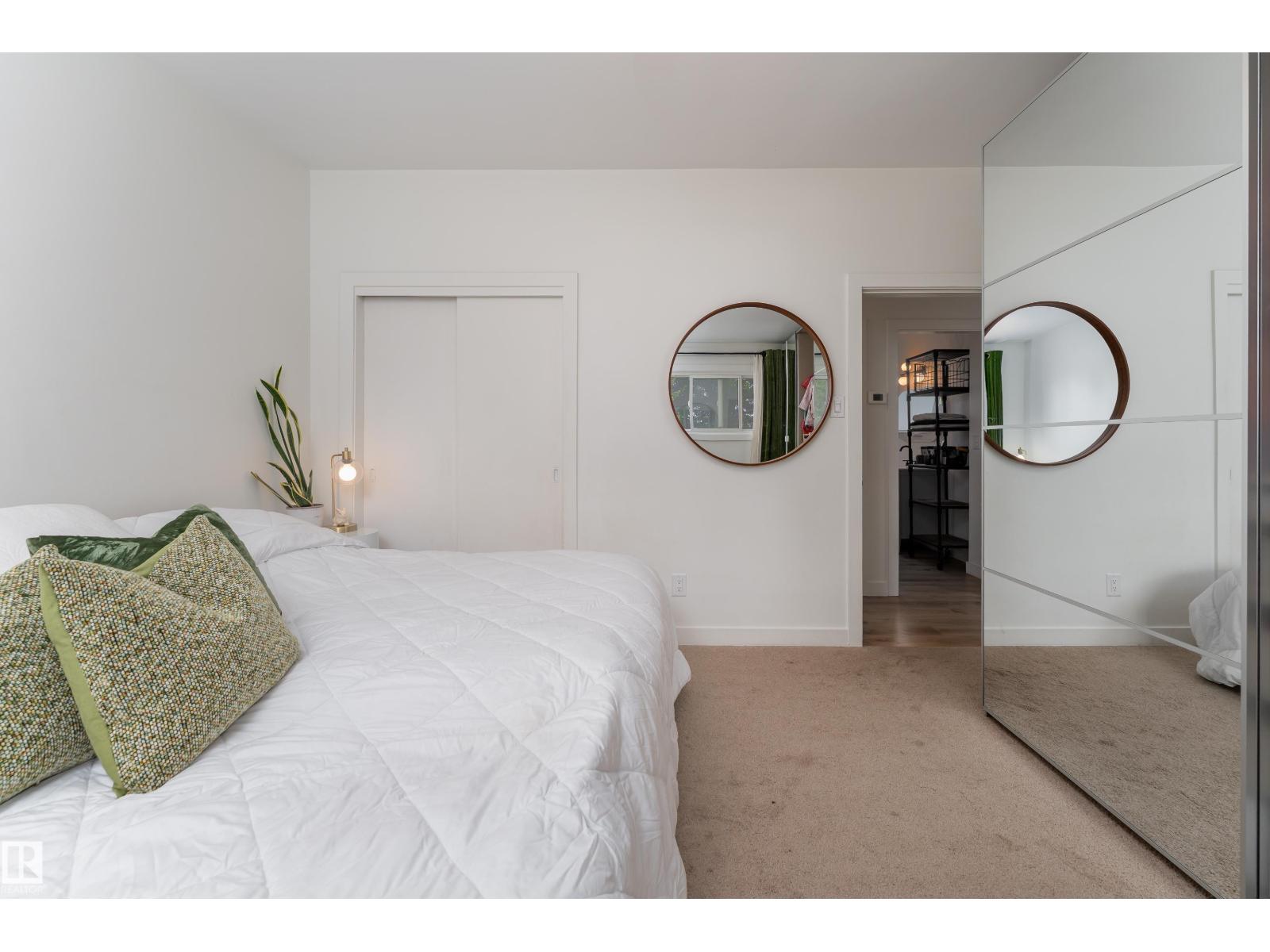 7107 87 AV NW — photo 17