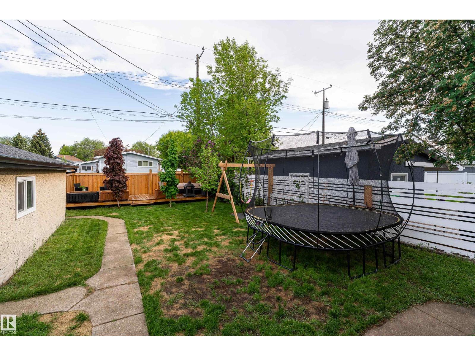 7107 87 AV NW — photo 44