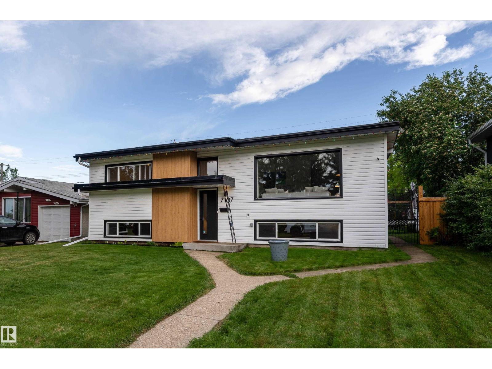 7107 87 AV NW — photo 49