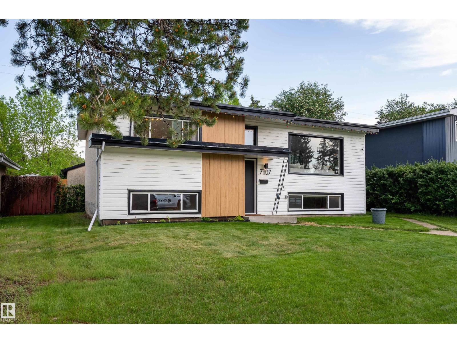 7107 87 AV NW — photo 51
