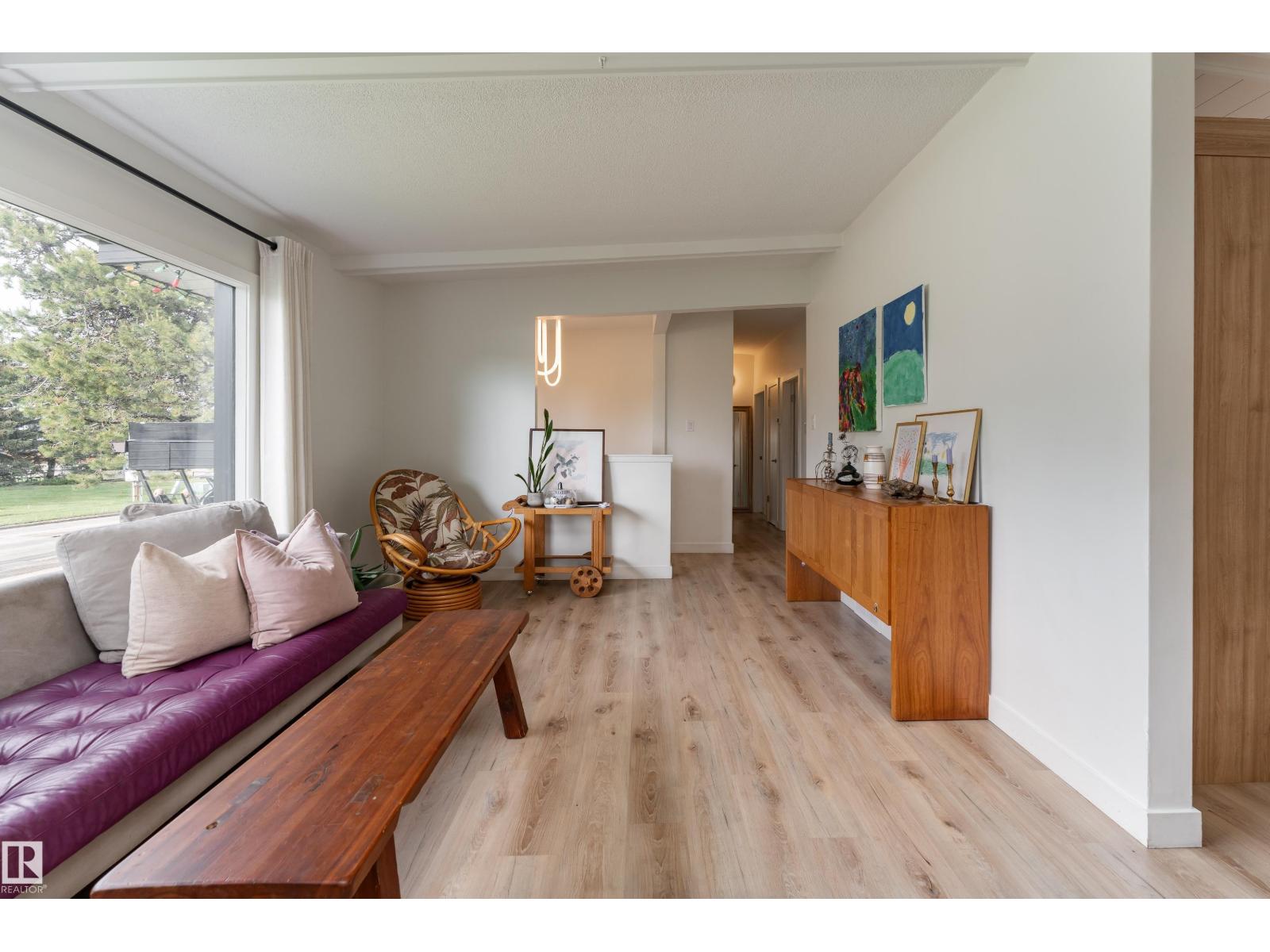 7107 87 AV NW — photo 6