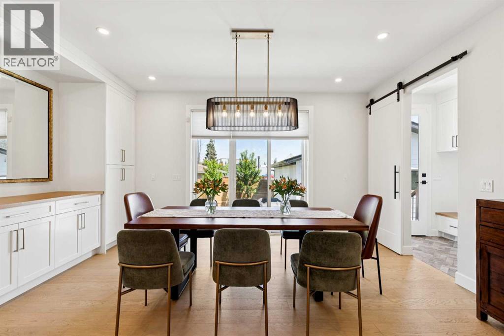 3004 Hampton Crescent SW — photo 12
