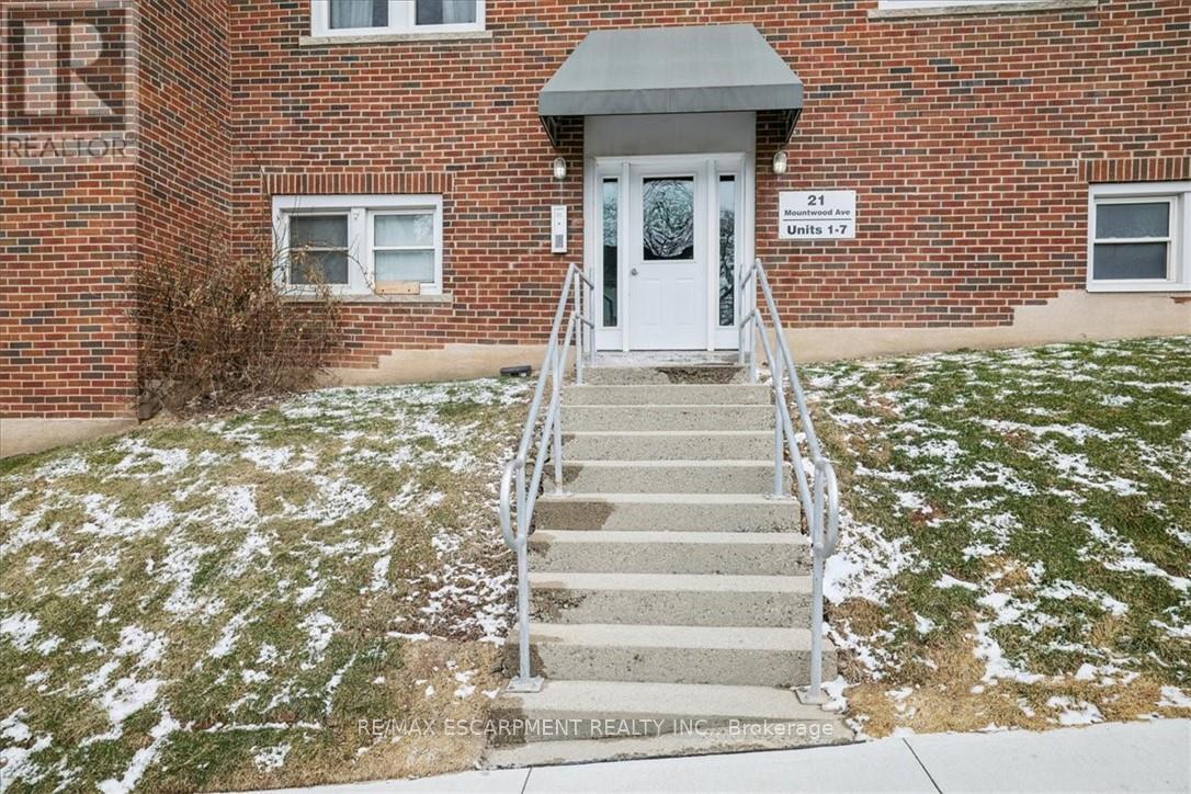 #6 21 MOUNTWOOD AVENUE - 3