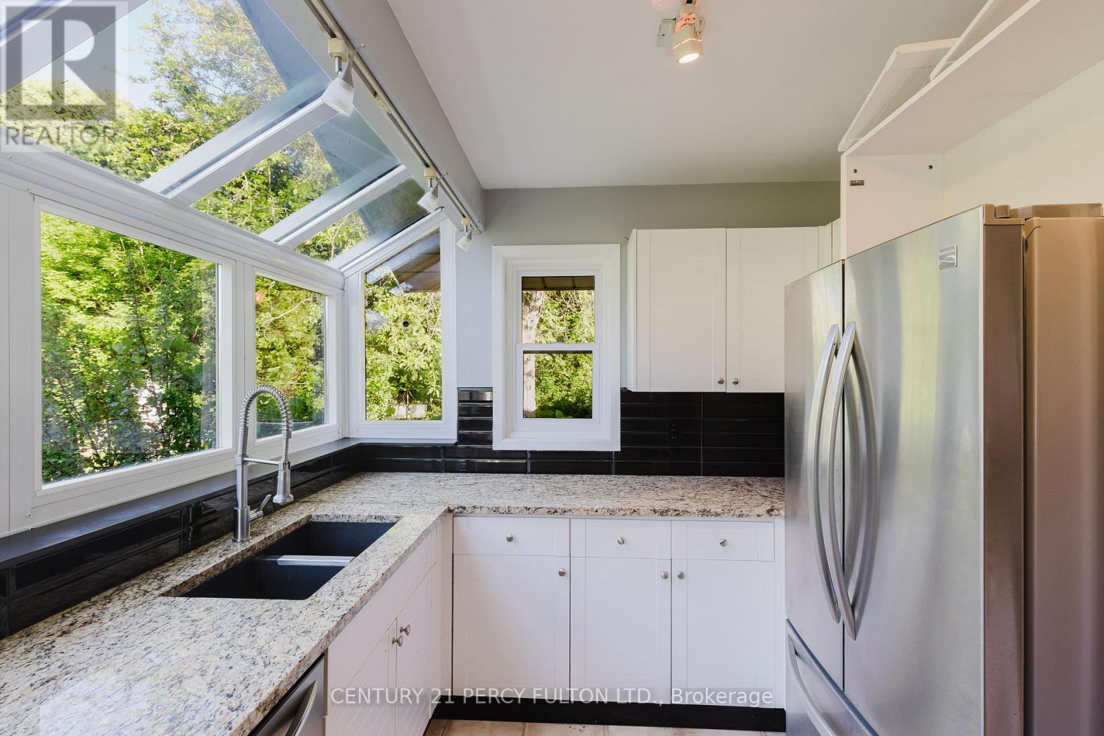10208 TENTH LINE - 28