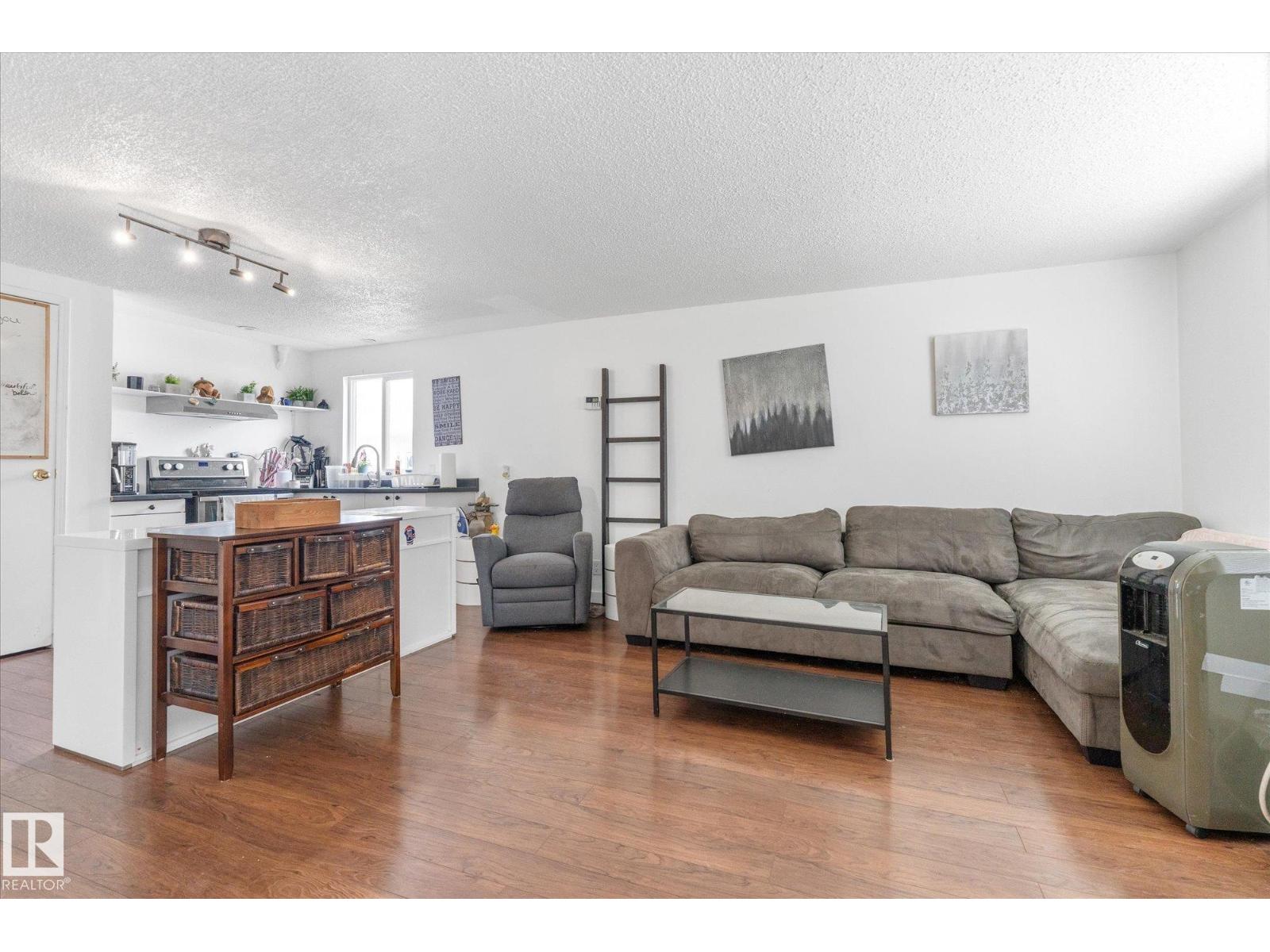 816 53222 range road 272 - 9
