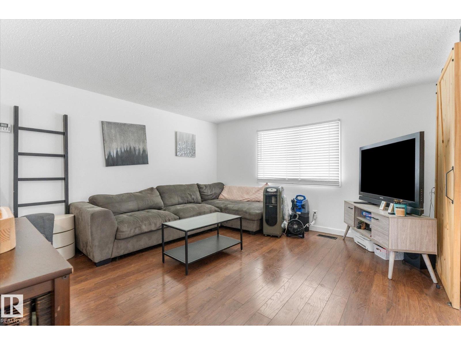 816 53222 range road 272 - 10