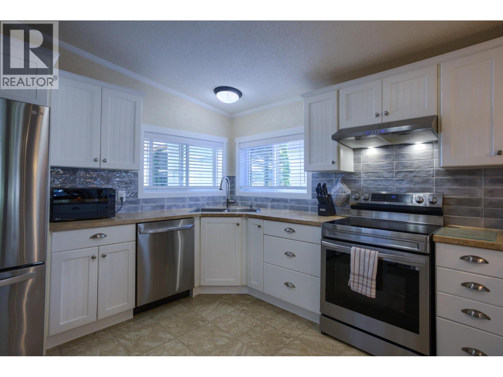 1304 2440 Old Okanagan Highway, West Kelowna