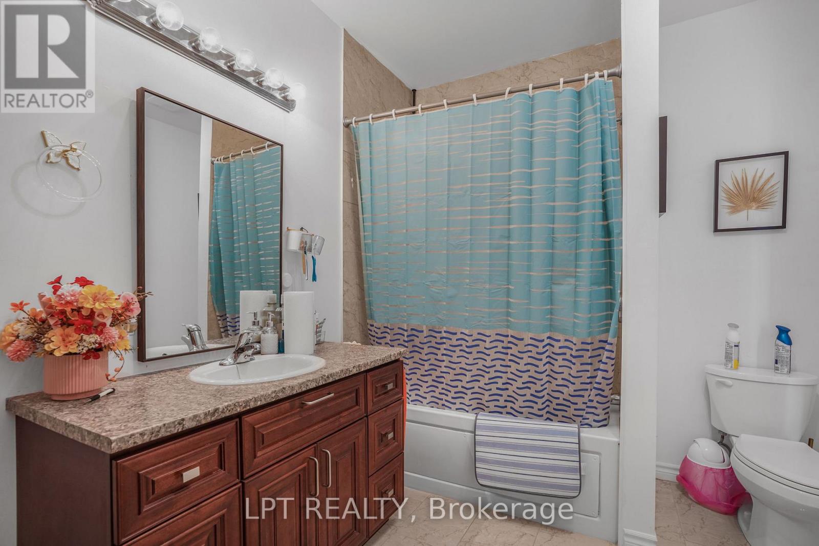 1051 JACYNTHE STREET - 18