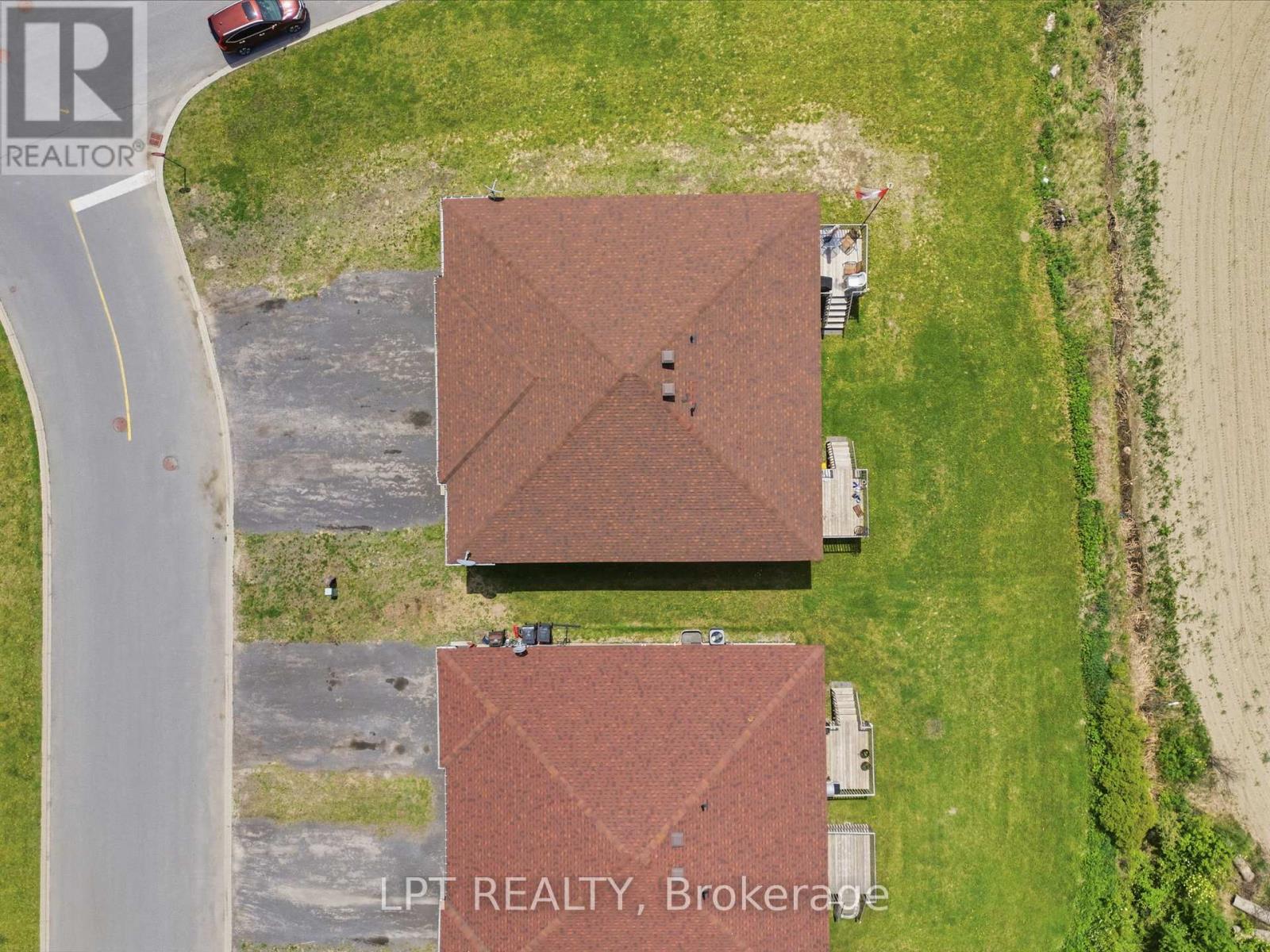 1051 JACYNTHE STREET - 35