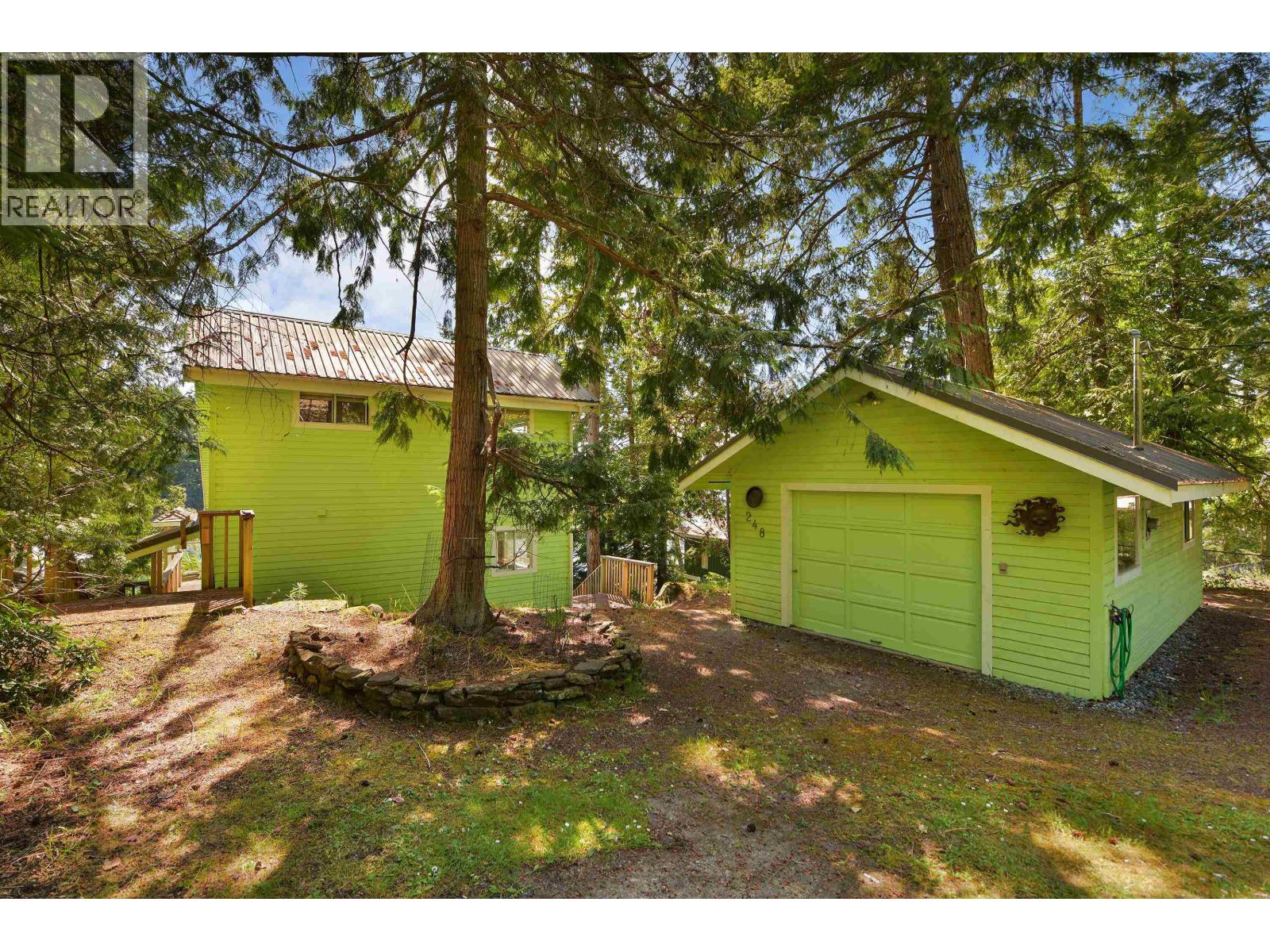 248 LEIGHTON LANE, Mayne Island